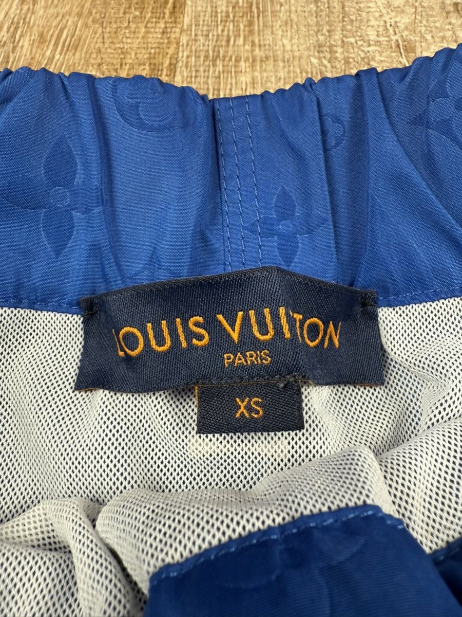 Louis Vuitton Louis Vuitton Blue Monogram Swim Trunks Size US 29 - 4 Thumbnail