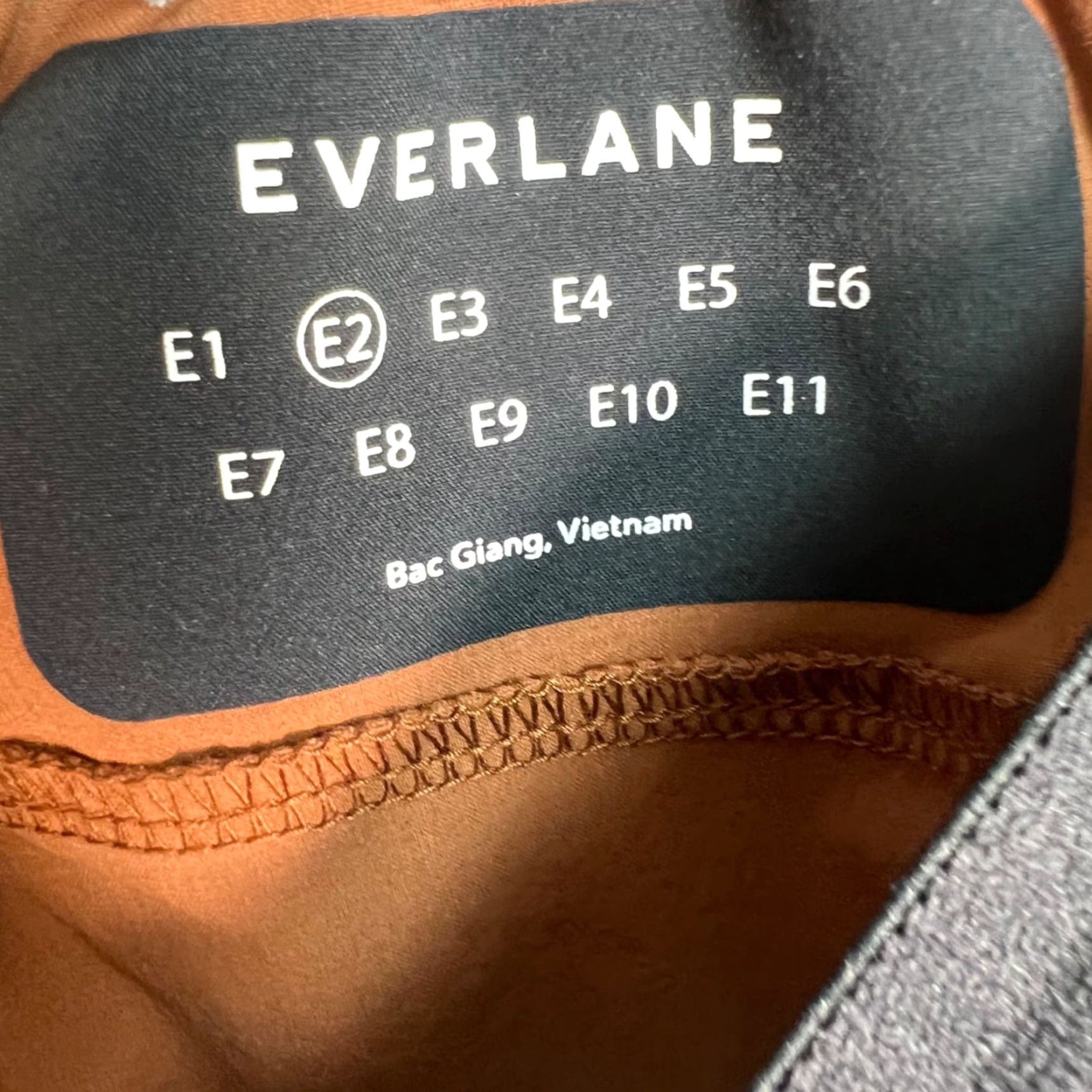 Everlane Everlane Womens Pant Jogger 26 x 27 Recycled Nylon Blend Brown E2 Regular Inseam 27 Tapered Front High Rise Sportswear Size 26" / US 2 / IT 38 - 3 Thumbnail