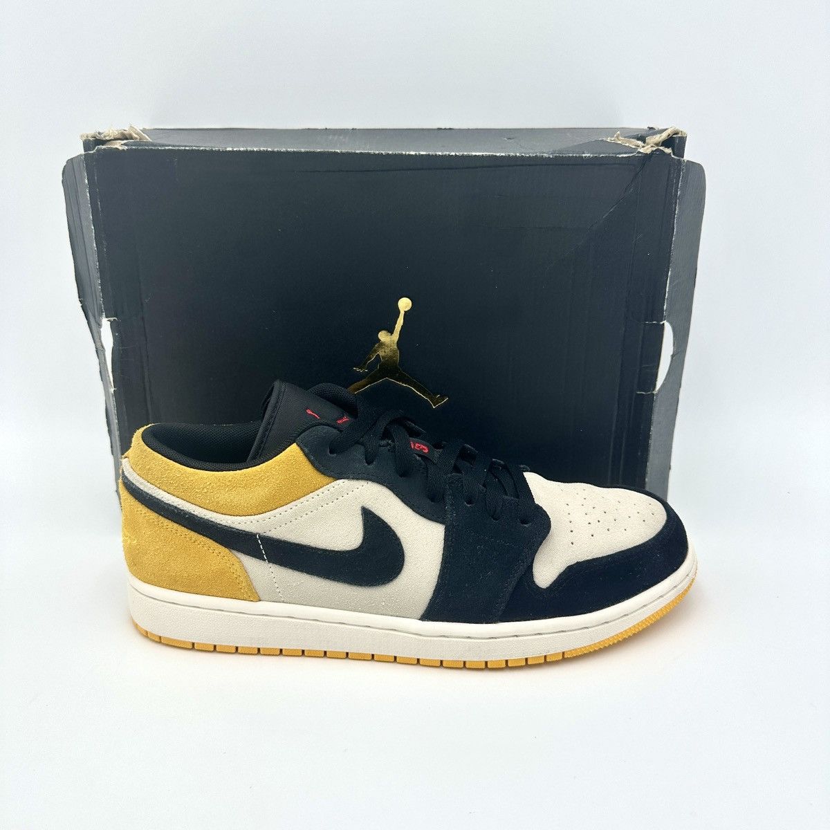 Air Jordan Low Sail University Gold (2019)