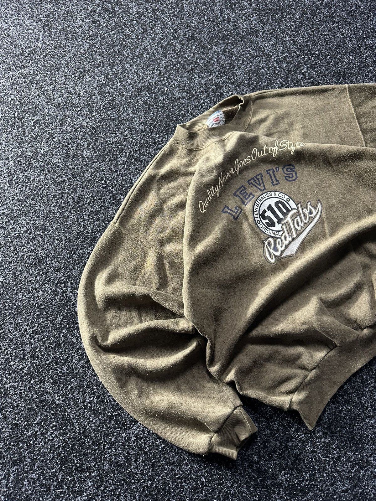 Levi's × Vintage 🚨 LEVI’S 510 Crazy Vintage 90s Sweatshirt big logo RARE Size US M / EU 48-50 / 2 - 2 Thumbnail