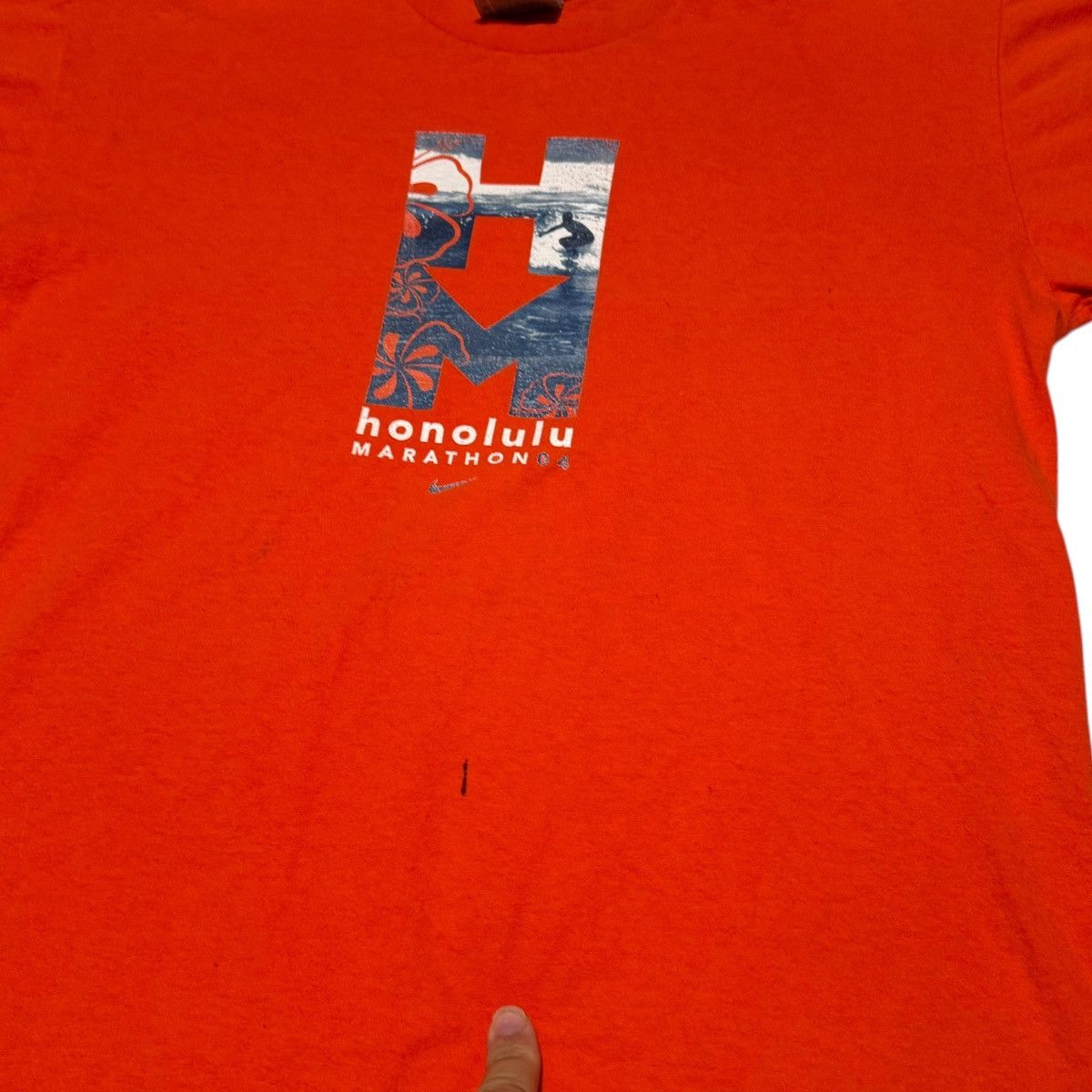 Nike × Vintage 2004 Nike Orange Stained Honolulu Marathon Shirt Adult Small Size US S / EU 44-46 / 1 - 3 Thumbnail