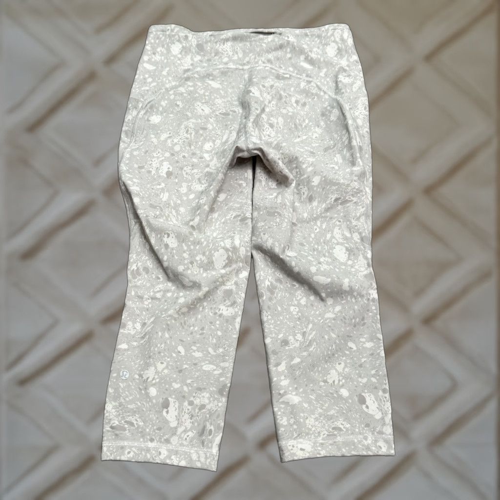 Lululemon Lululemon Base Pace High Rise Crop Active Pants Womens 12 Gray Athletic Cropped 20.5 in Inseam Size 34" / US 12 / IT 48 - 1 Thumbnail