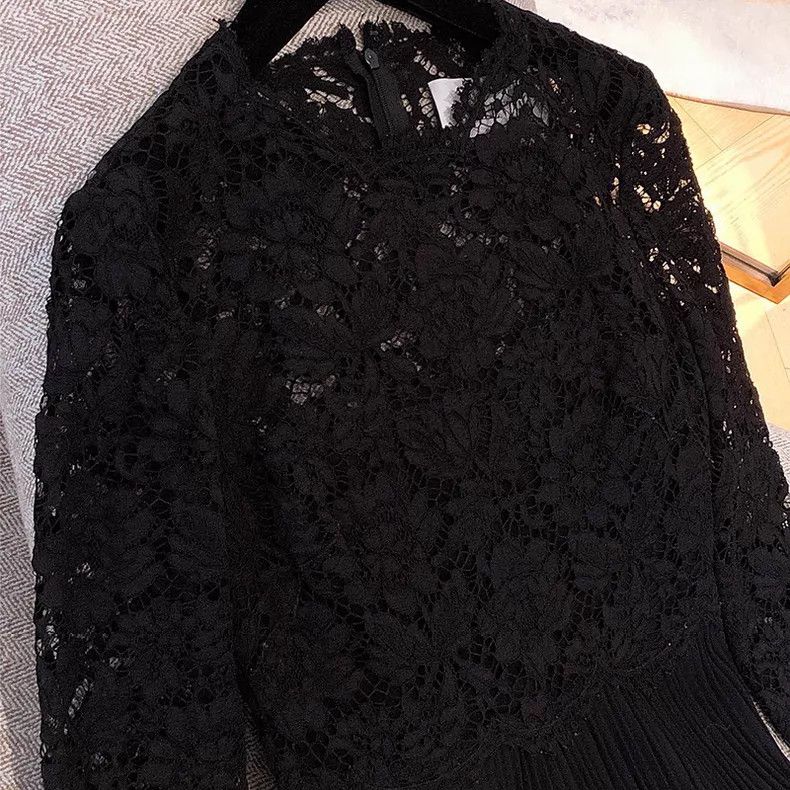 Valentino Valentino Black lace pleated dress Size XS / US 0-2 / IT 36-38 - 5 Thumbnail