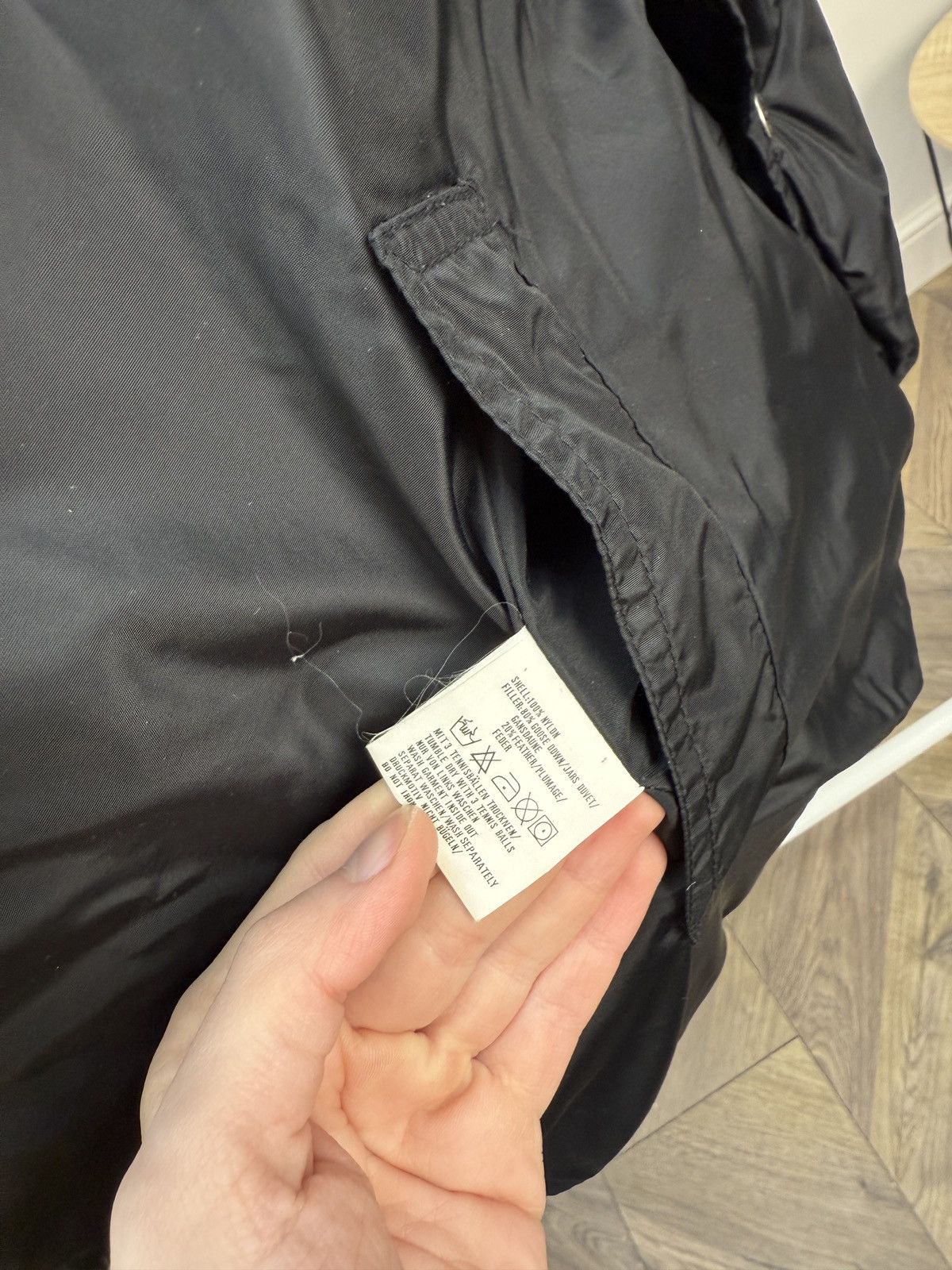 Levi's Levi’s Reversible Puffer Vest Black Logo Back Print Vintage Size US L / EU 52-54 / 3 - 8 Thumbnail