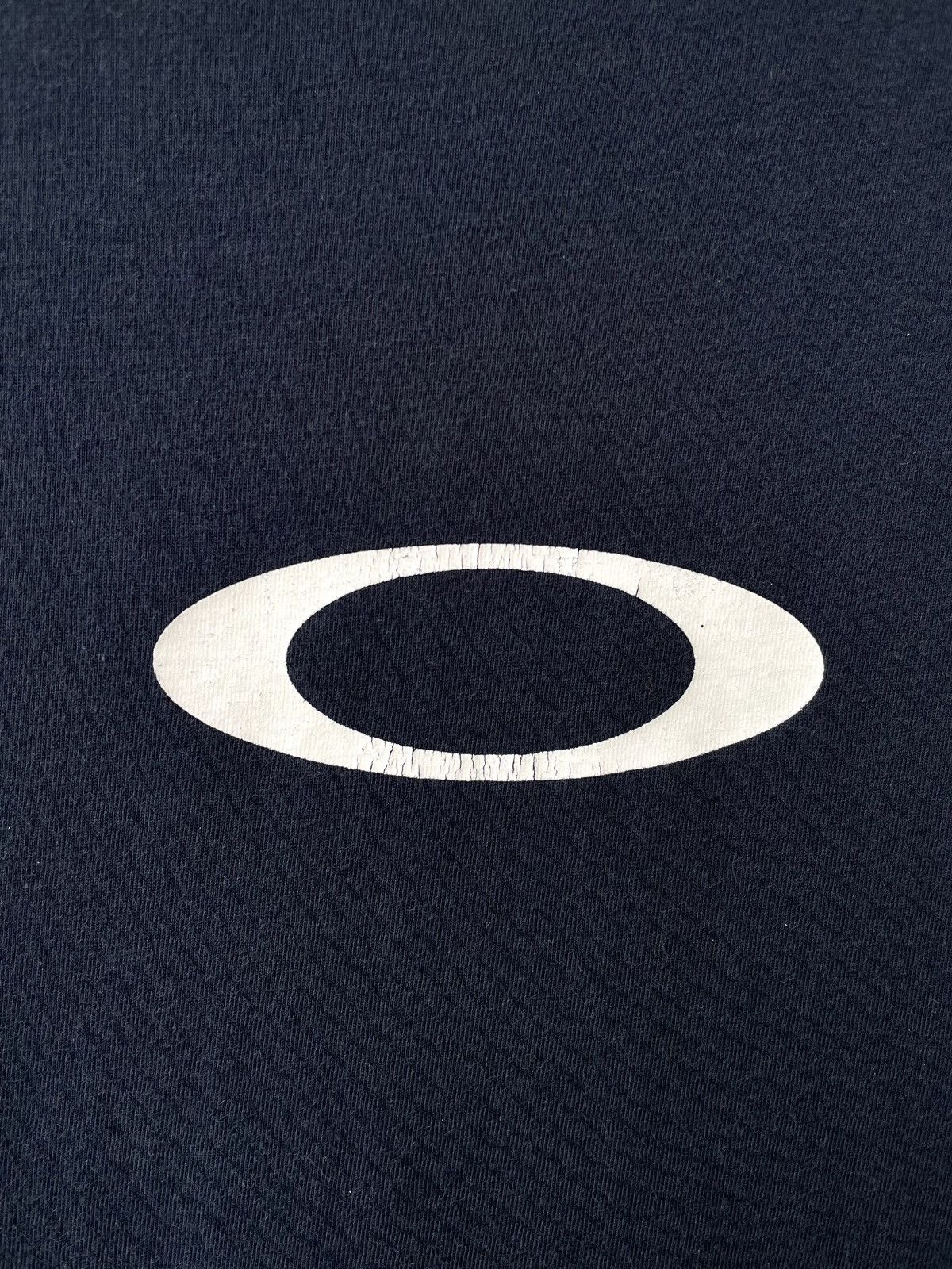 Oakley Vintage Y2K Oakley Center Logo T-Shirt S/M Gorpcore Software Size US M / EU 48-50 / 2 - 5 Thumbnail