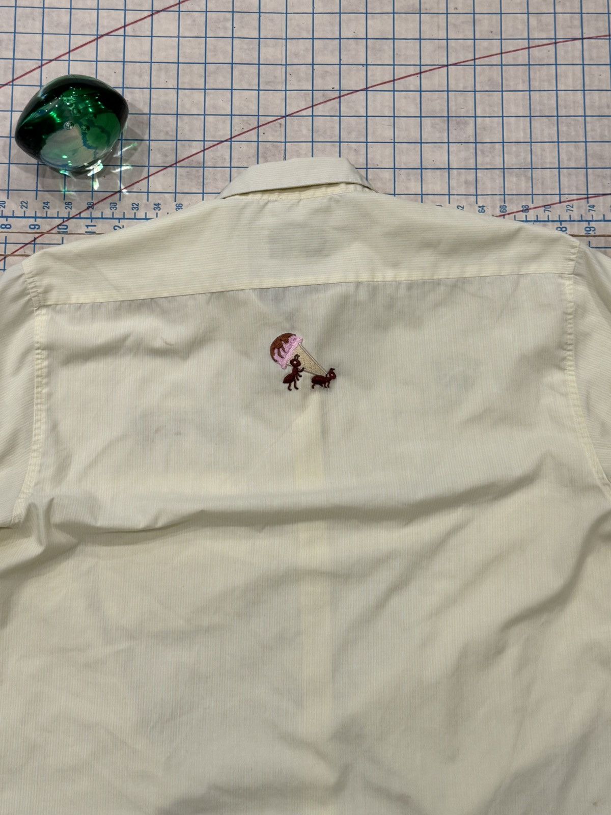 Vintage Vintage Get Lucky Ant Patches Button Up Shirt Yellow Size L Size US L / EU 52-54 / 3 - 11 Thumbnail