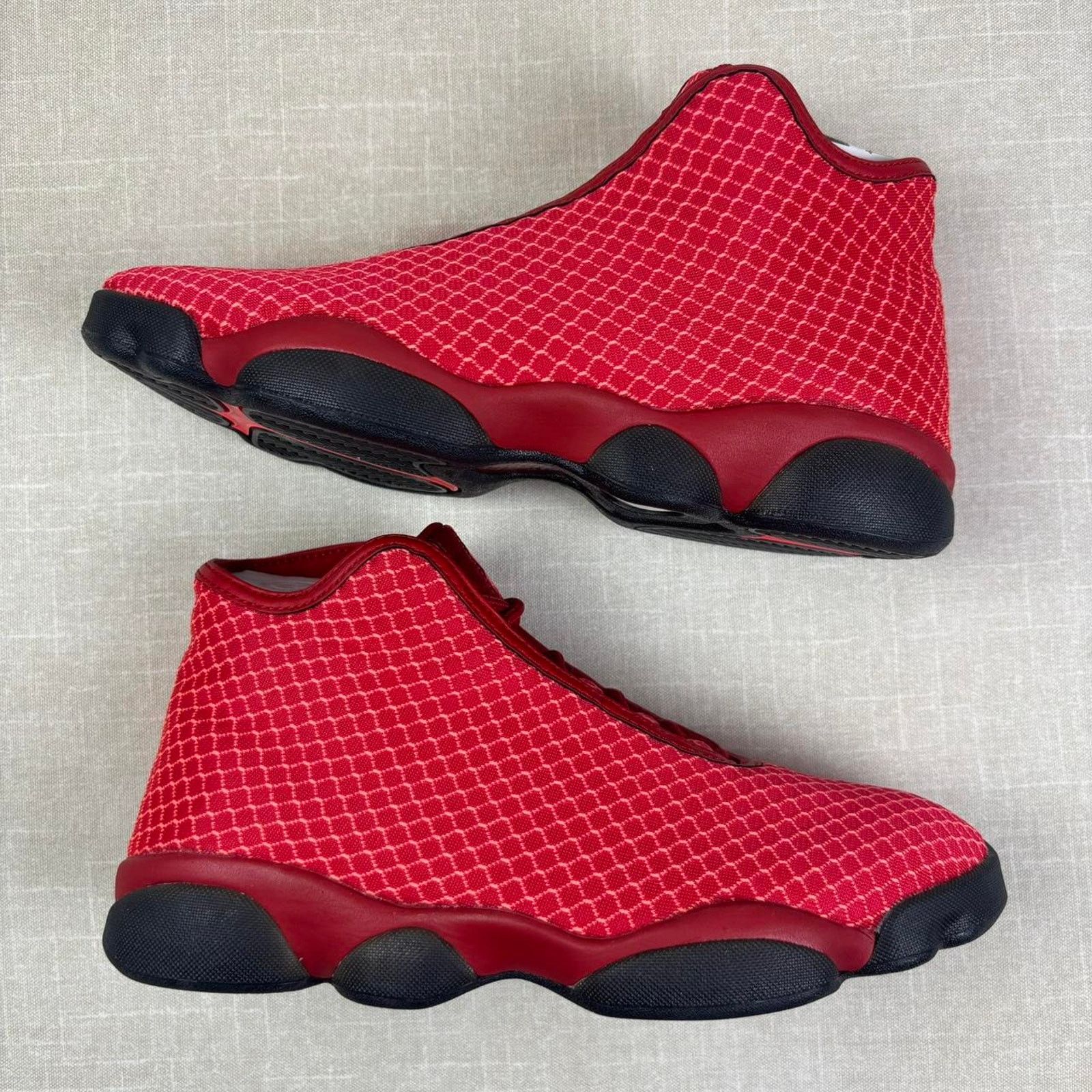 Jordan Brand 🌹 2016 Jordan Horizon ‘Gym Red’ 10M Size US 10 / EU 43 - 2 Thumbnail