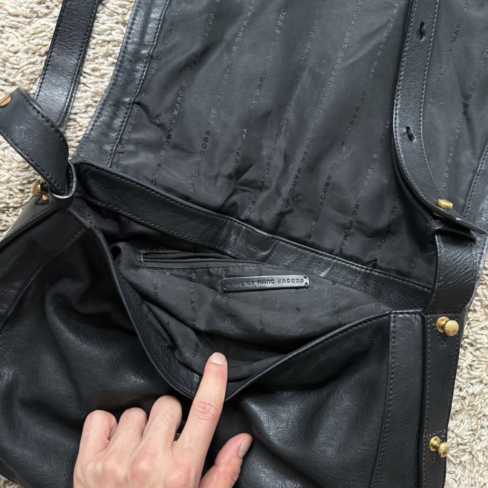 Marc Jacobs × Marc by Marc Jacobs Marc By Marc Jacobs Messenger Bag Black Leather Purse Size ONE SIZE - 9 Thumbnail