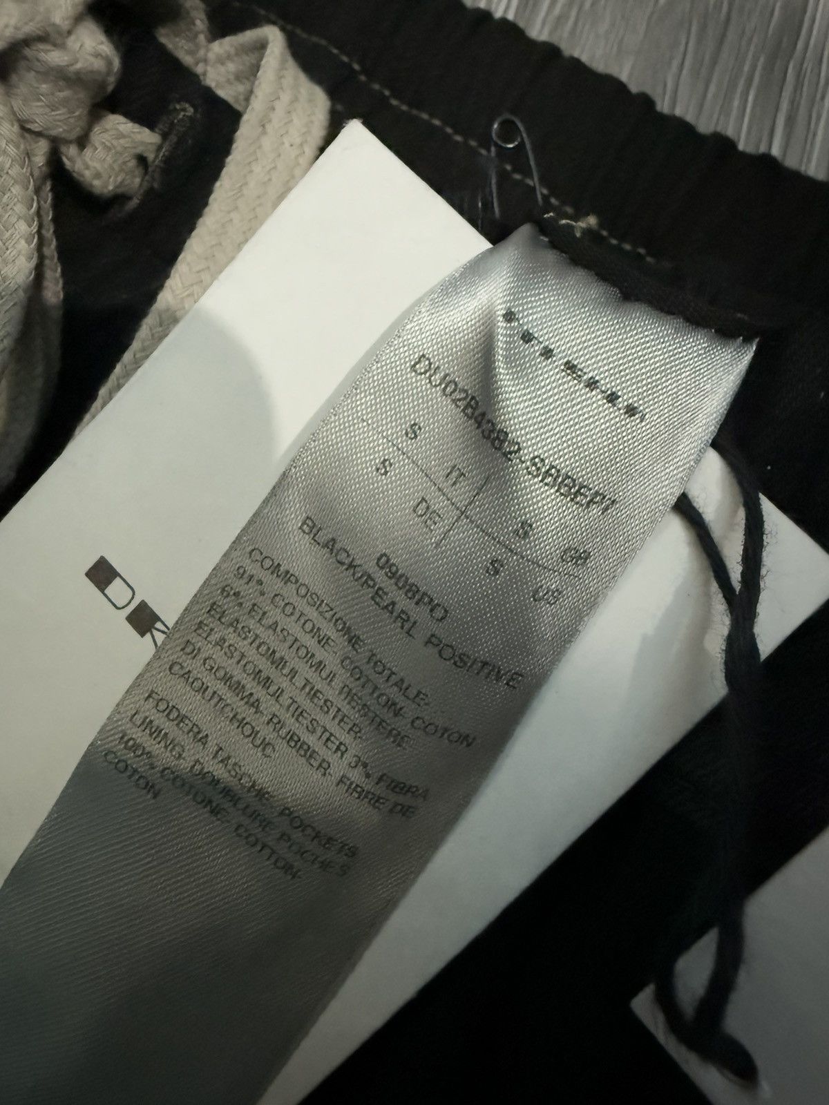 Rick Owens × Rick Owens Drkshdw Rick Owens Dark Wax Face Grimace Shorts Size US 28 / EU 44 - 6 Thumbnail