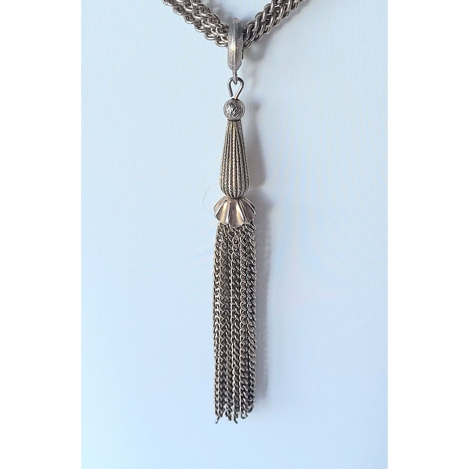 Other Tassel Necklace Vintage Gold Antiqued Spring Closure Size ONE SIZE - 5 Thumbnail