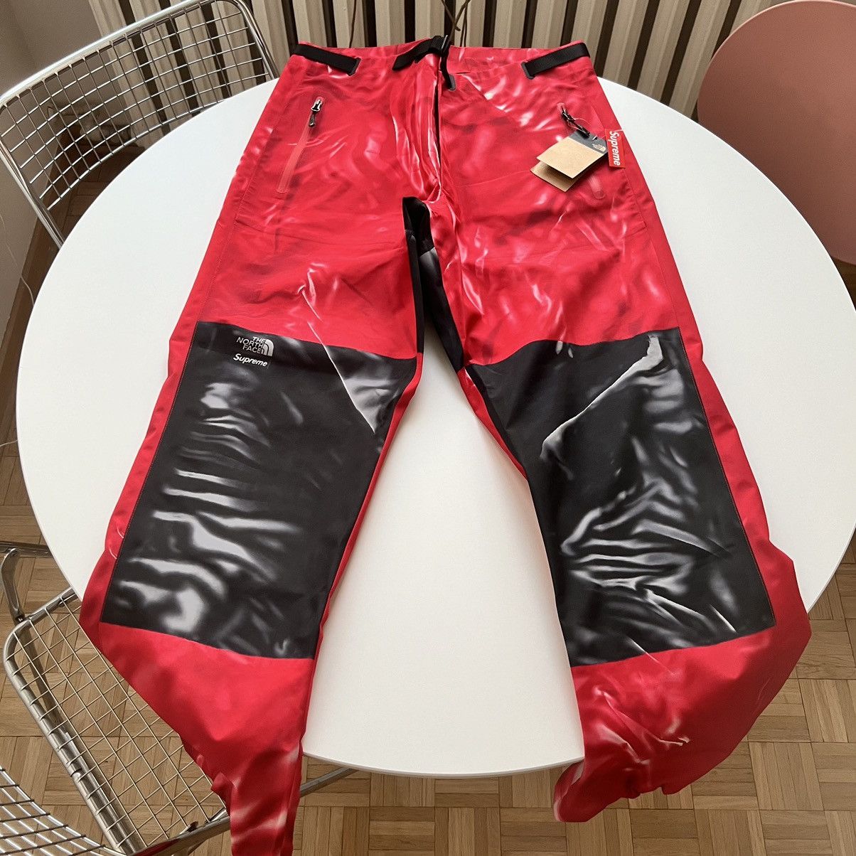 Supreme × The North Face Supreme The North Face Printed Mountain Pant red XL Size US 36 / EU 52 - 7 Thumbnail
