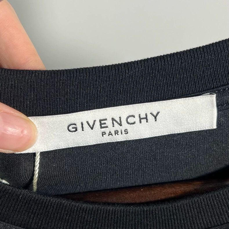 Givenchy Givenchy Letter Logo Short-sleeve R2044 2506-Nextarrow Size US XS / EU 42 / 0 - 3 Thumbnail