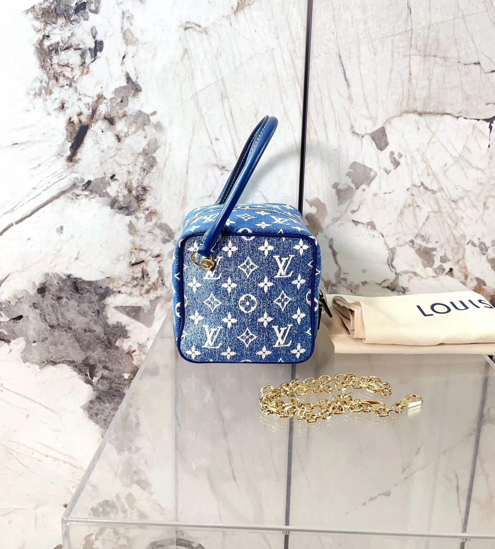 Louis Vuitton Pre-loved Bag Very good condition Size ONE SIZE - 1 Thumbnail