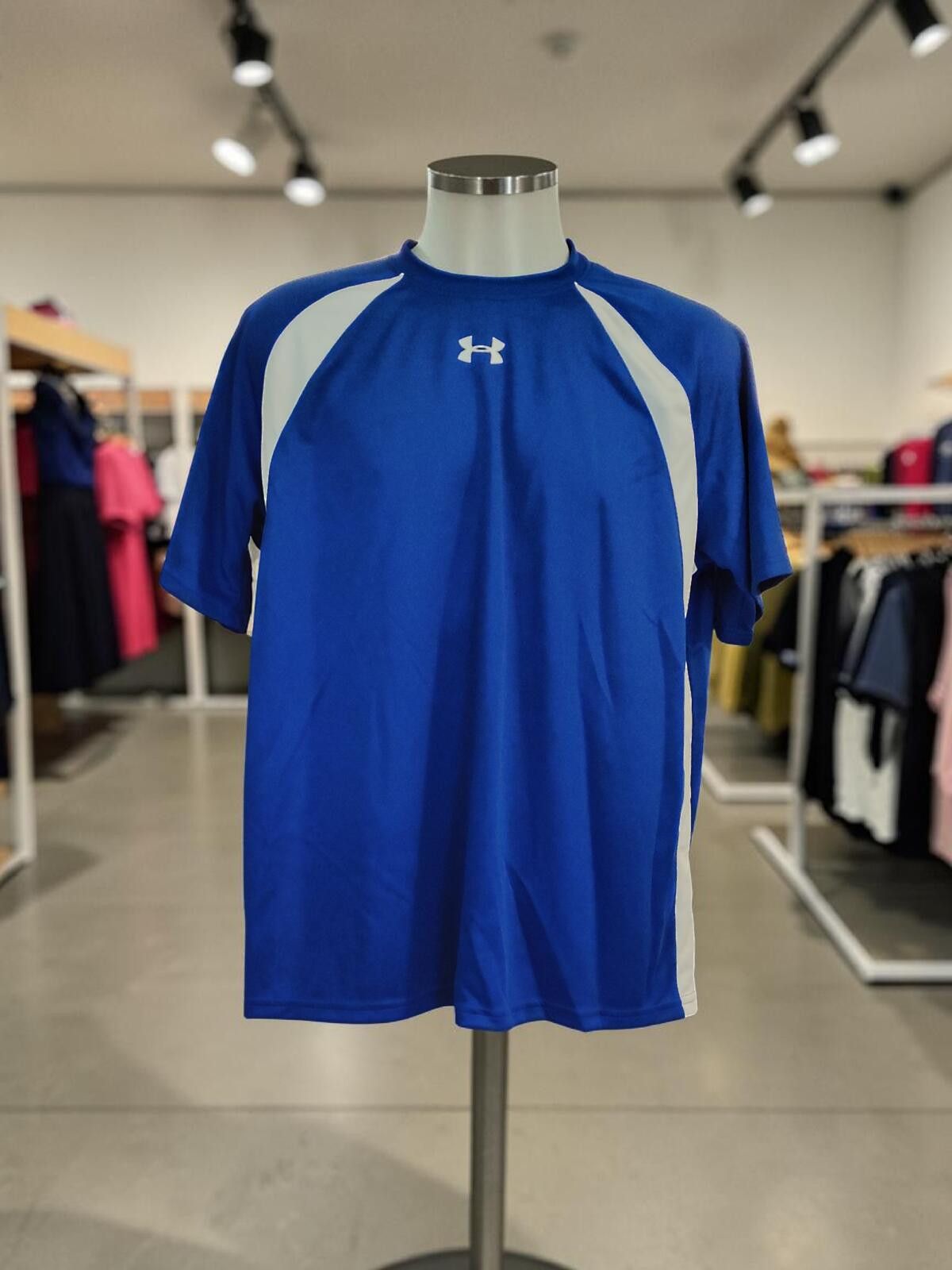 Under Armour Under Armour HeatGear Loose Fit Short Sleeve Top - Size L - Size US L / EU 52-54 / 3 - 3 Thumbnail