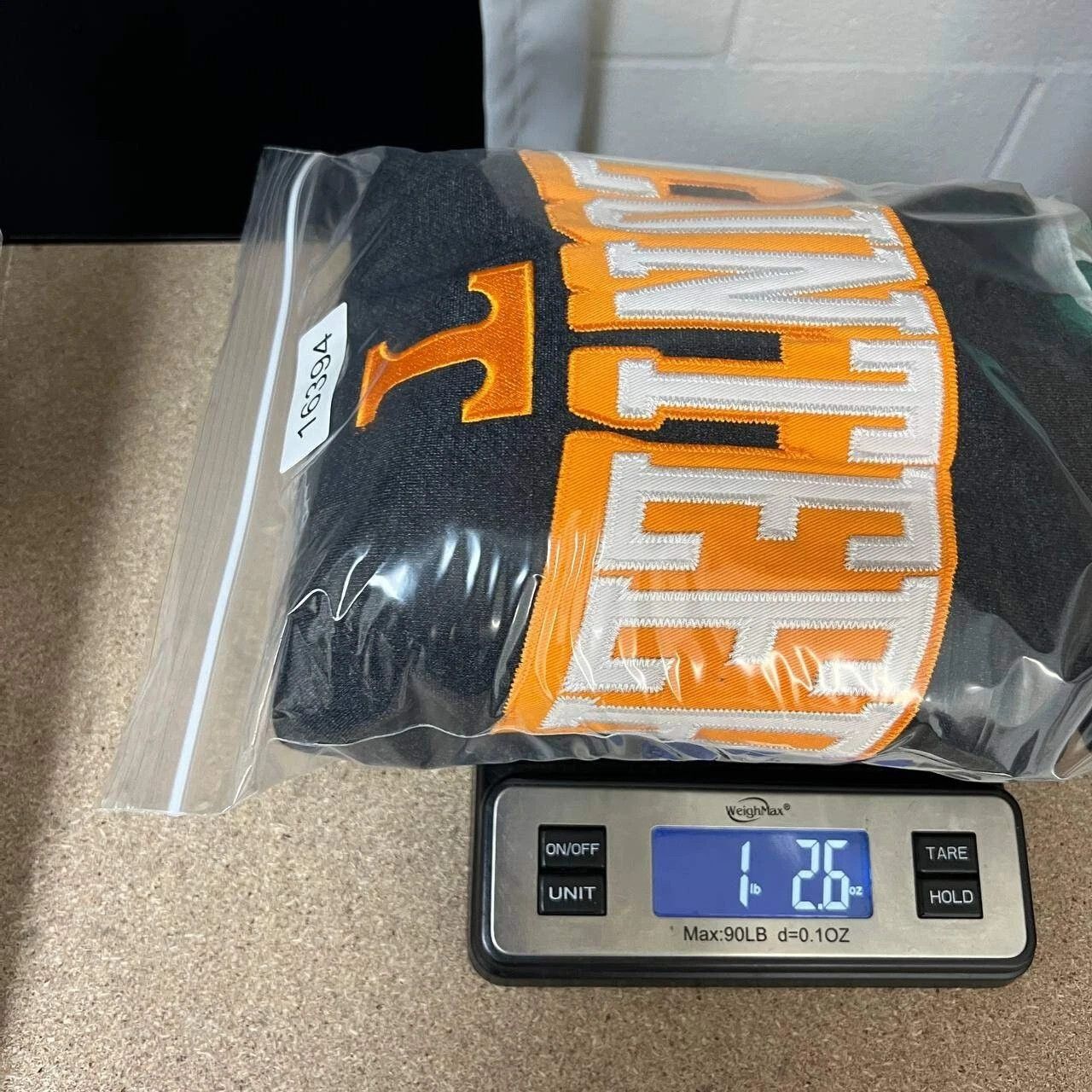 Other Tennessee Volunteers Hoodie Men Pullover Long Sleeve New L Size US L / EU 52-54 / 3 - 6 Thumbnail
