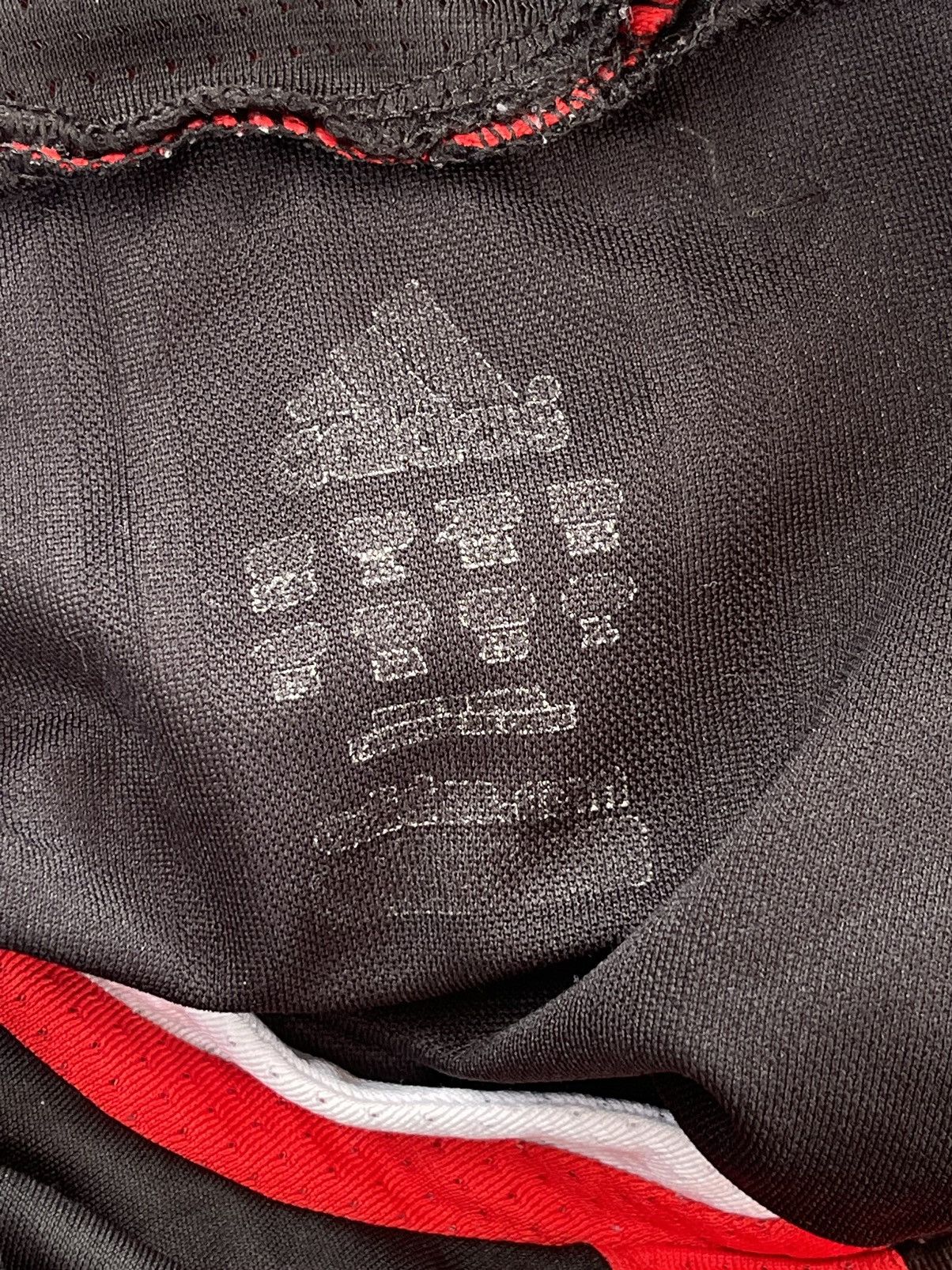 Adidas × Vintage 2007 Adidas Liverpool black jersey vintage Size US S / EU 44-46 / 1 - 11 Thumbnail