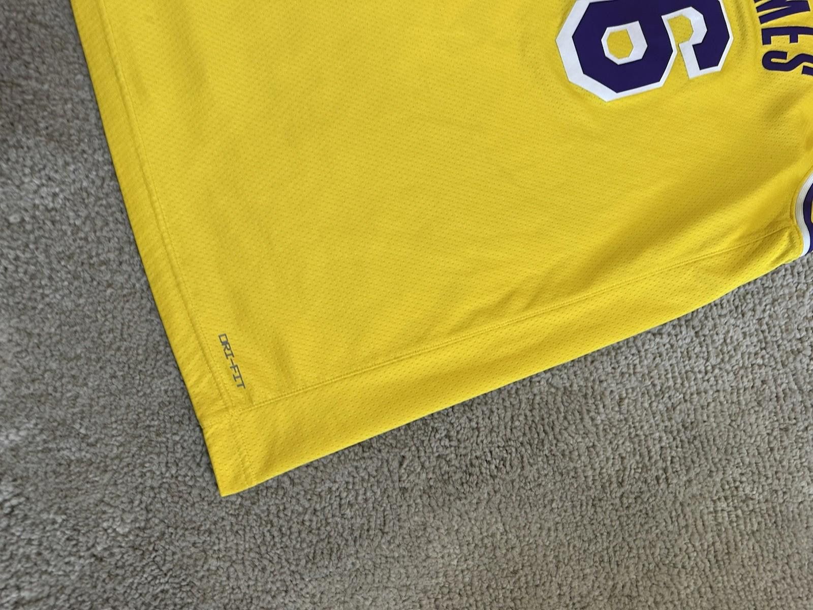 Nike NIKE LEBRON JAMES # 6 LAKERS NBA SWINGMAN JERSEY 40 S Size US S / EU 44-46 / 1 - 9 Thumbnail