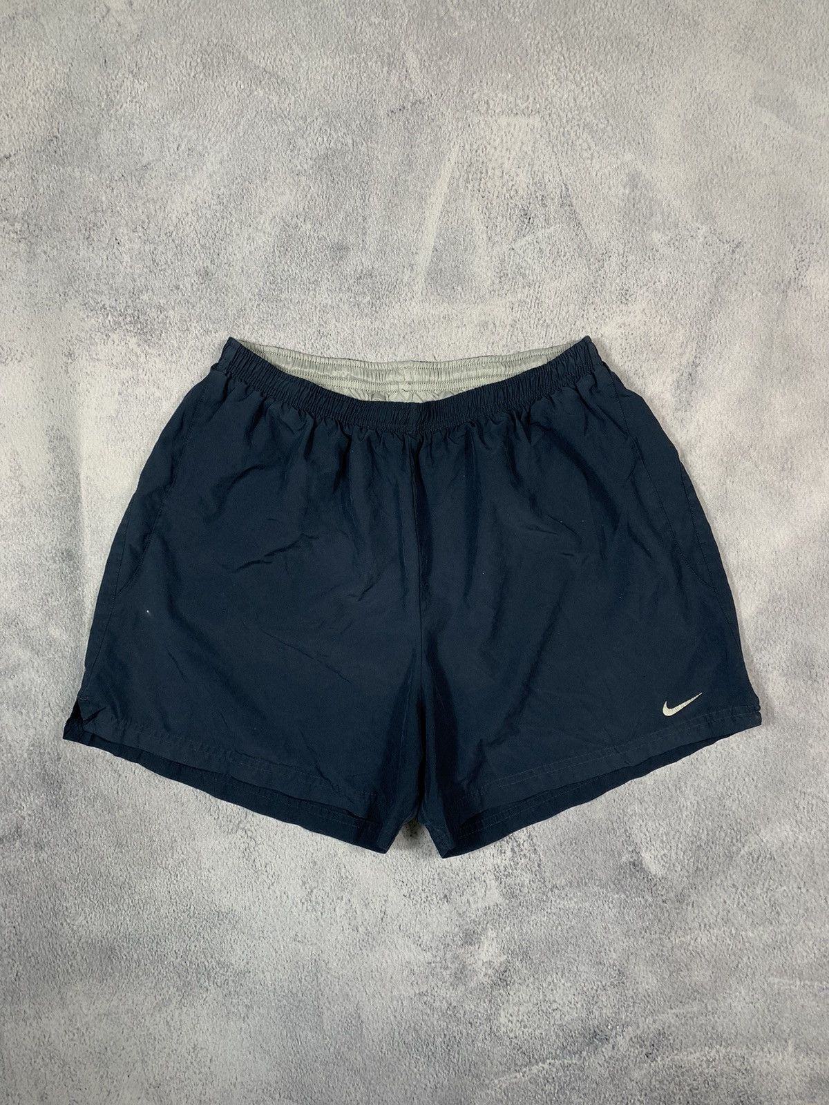 Nike × Vintage Vintage Nike shorts streetwear Y2K casual style size M Size US 32 / EU 48 - 1 Thumbnail