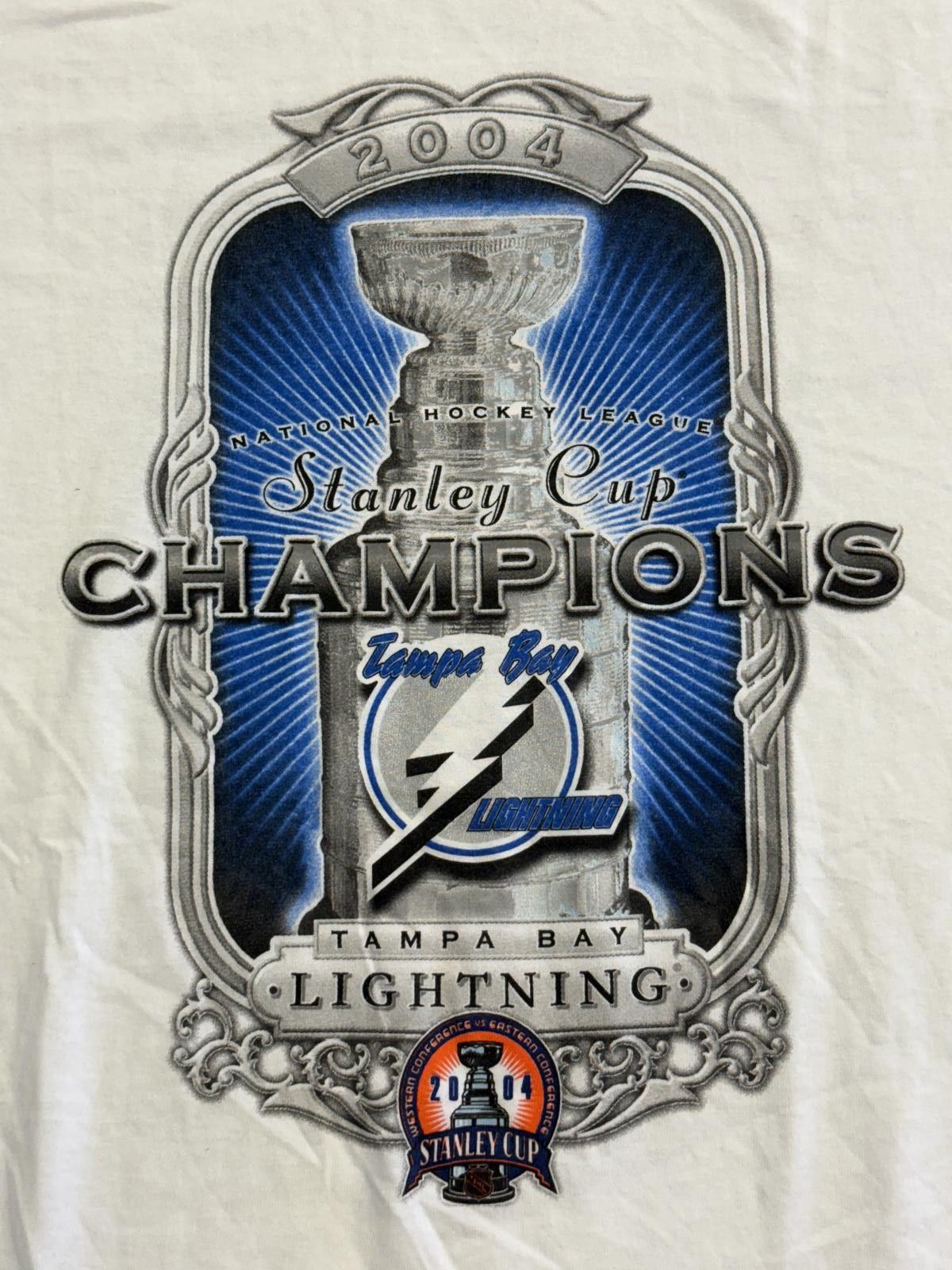 Gildan Vintage NHL Tampa Bay Lightning Stanley Cup Champions 2004 Size US XL / EU 56 / 4 - 4 Thumbnail