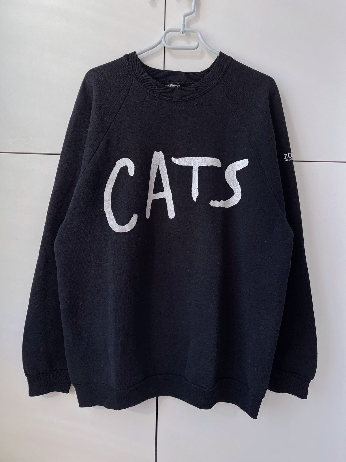 VINTAGE 90’S CATS SWEATSHIRT MOVIE ART