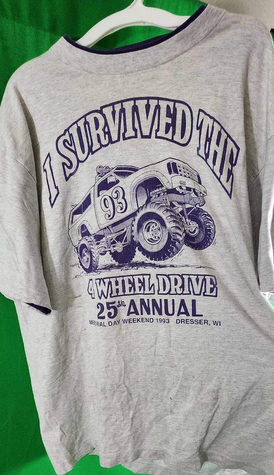 The Unbranded Brand Vintage 1993 'I Survived the 4 Wheel Drive' T-Shirt - 25th Size US XL / EU 56 / 4 - 1 Thumbnail