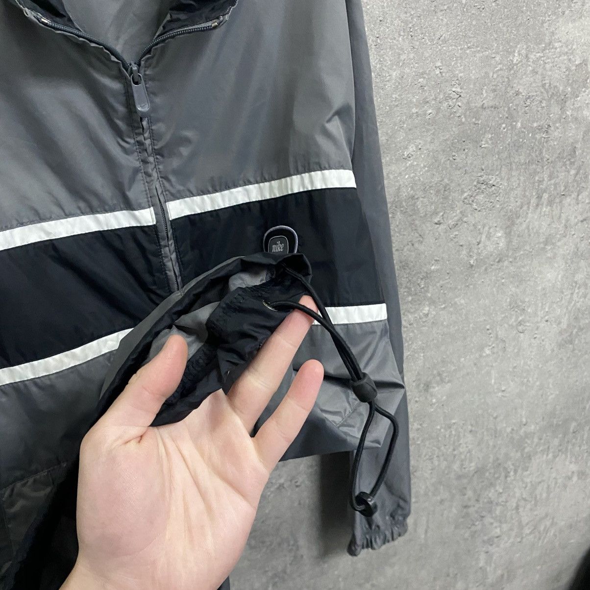 Nike Vintage Nike Track Jacket Nylon 2000s Y2K Swoosh Logo Drill Size US L / EU 52-54 / 3 - 6 Thumbnail