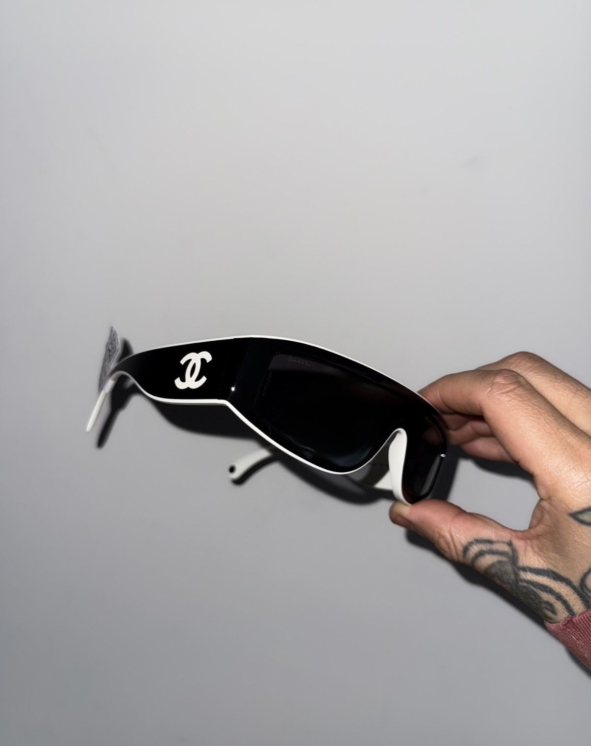 Chanel Chanel rectangular sunglasses Size ONE SIZE - 2 Thumbnail