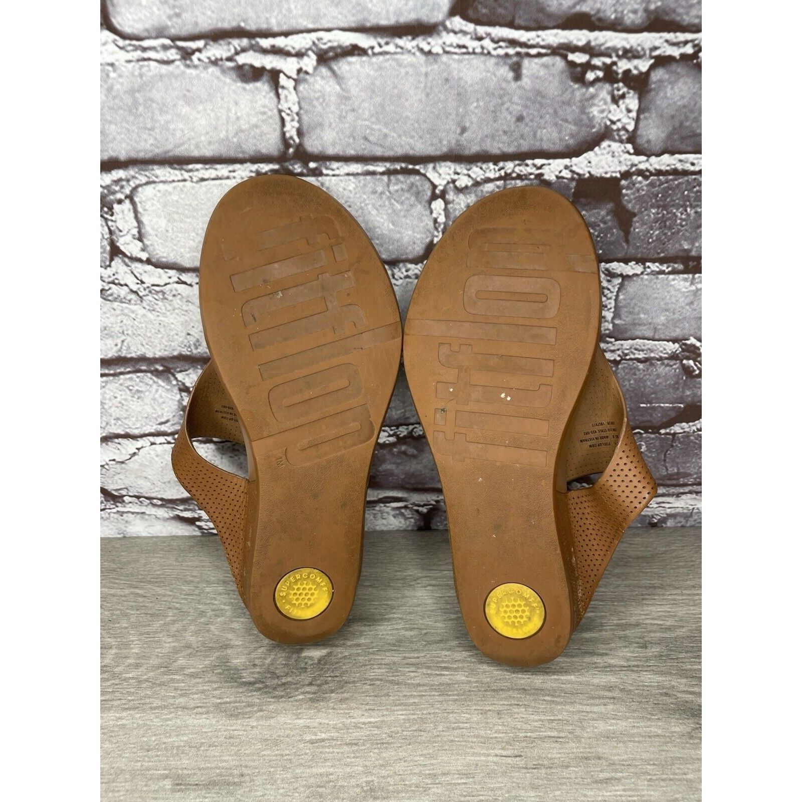 Other FITFLOP V35-592 Brown Leather Flip Flops Wedge Sandals Wome Size US 8 / IT 38 - 12 Thumbnail