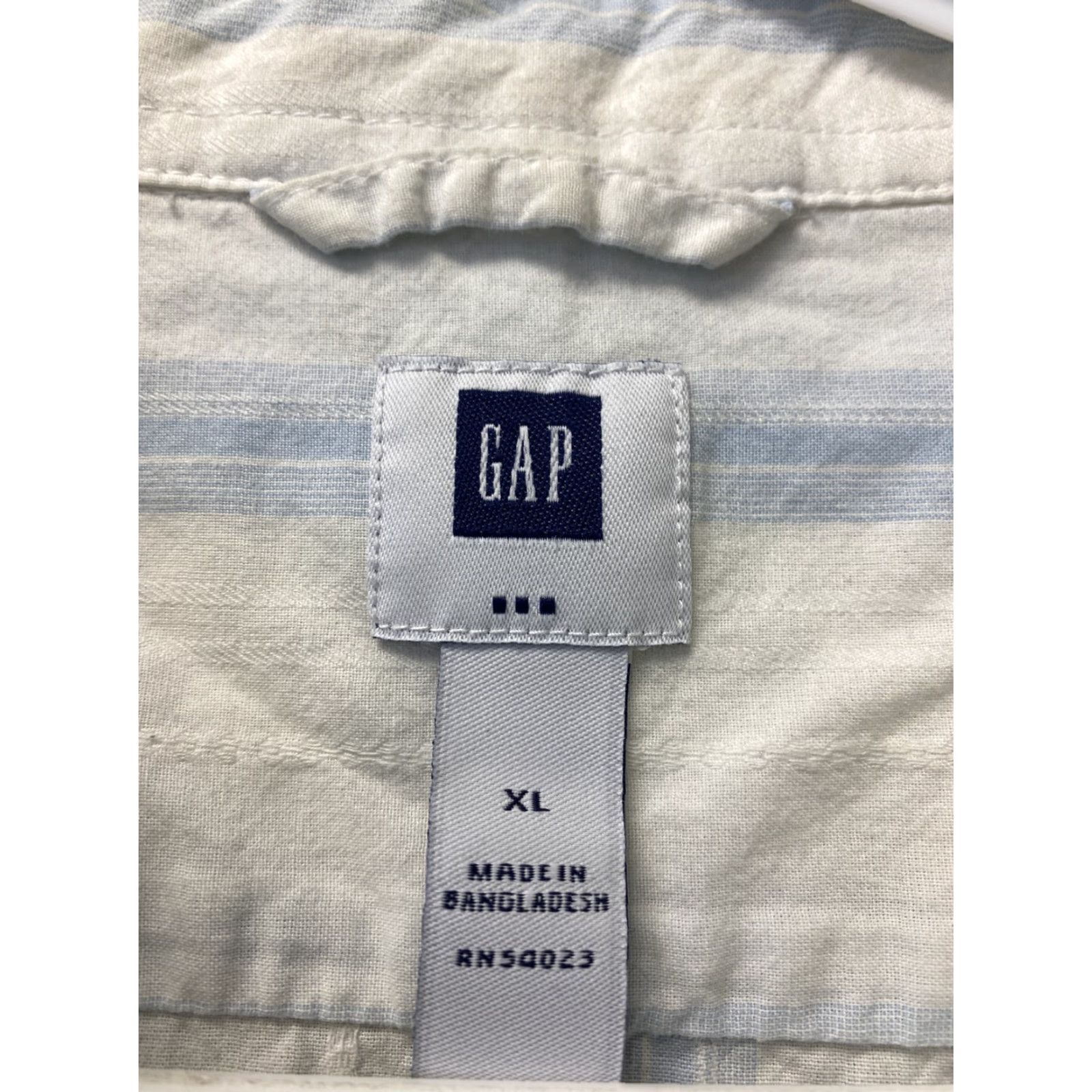 Gap GAP Button-Up Shirt Mens XL Blue White Striped Long Sleeve Casual /108-22 Size US XL / EU 56 / 4 - 3 Thumbnail