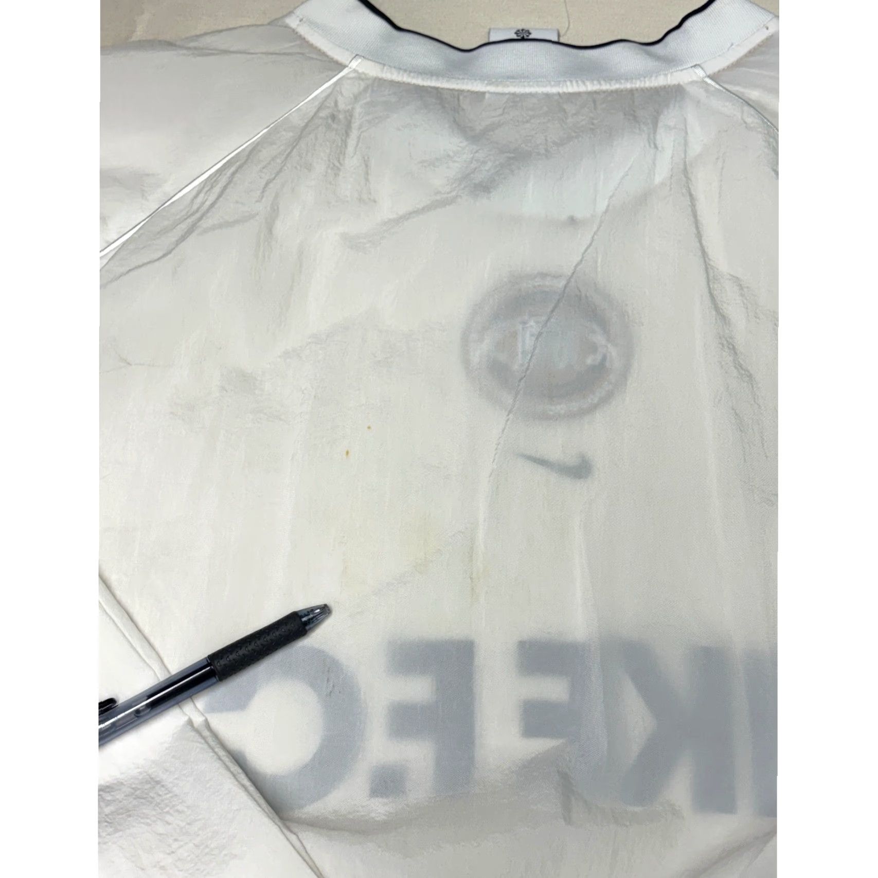 Nike Nike FC White Nylon Pullover Track Jacket XL Unisex Adults Loose Fit Windbreaker Jacket Size US XL / EU 56 / 4 - 6 Thumbnail