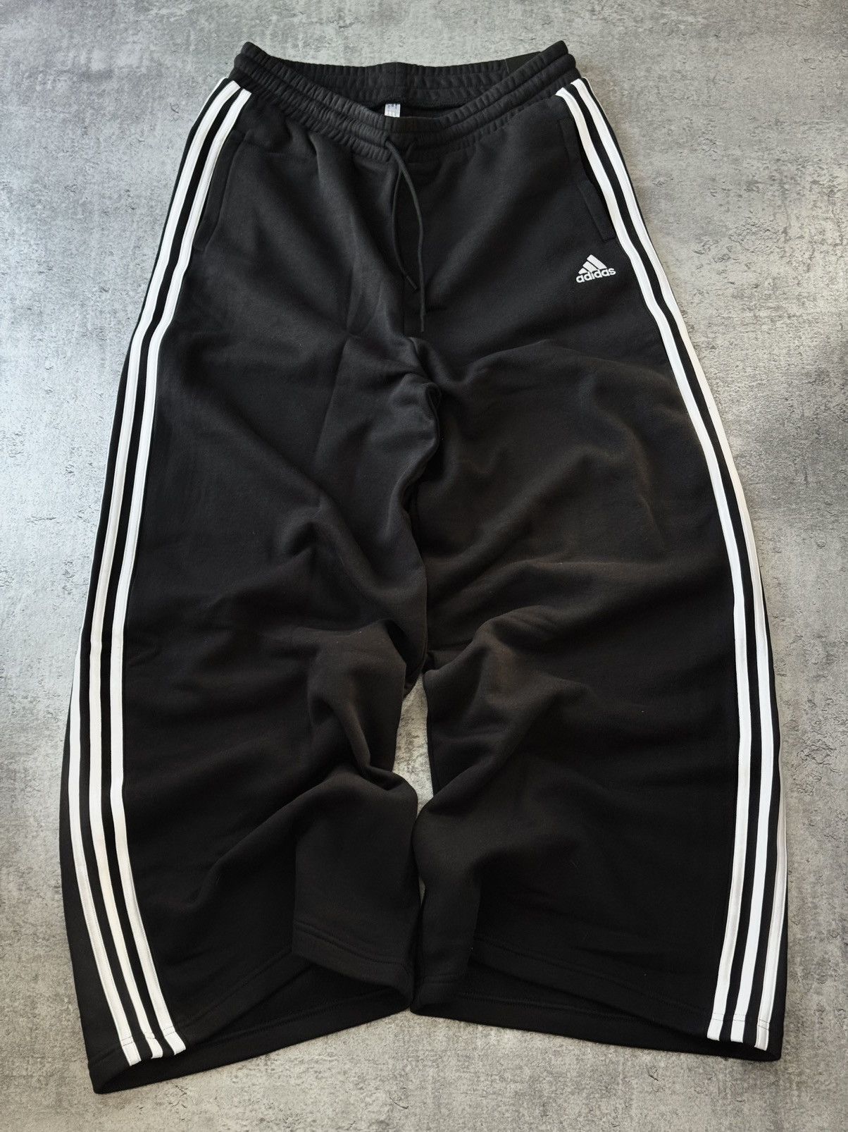 Adidas Unisex Adidas Balenciaga Style baggy Cotton Track Sweatpants Size US 33 - 2 Thumbnail