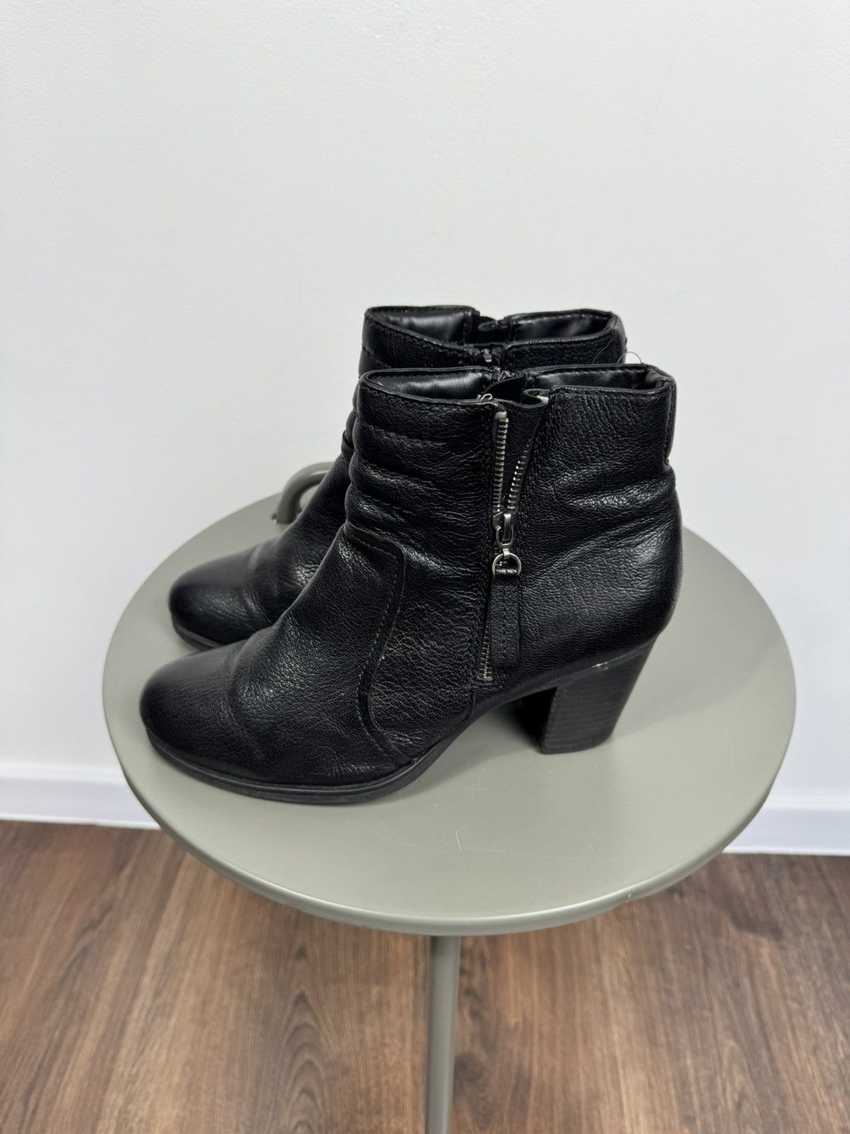 Clarks Clarks Black Leather Ankle Boots Block Heel Zip EU 40 US 9 Size US 9 / IT 39 - 7 Thumbnail