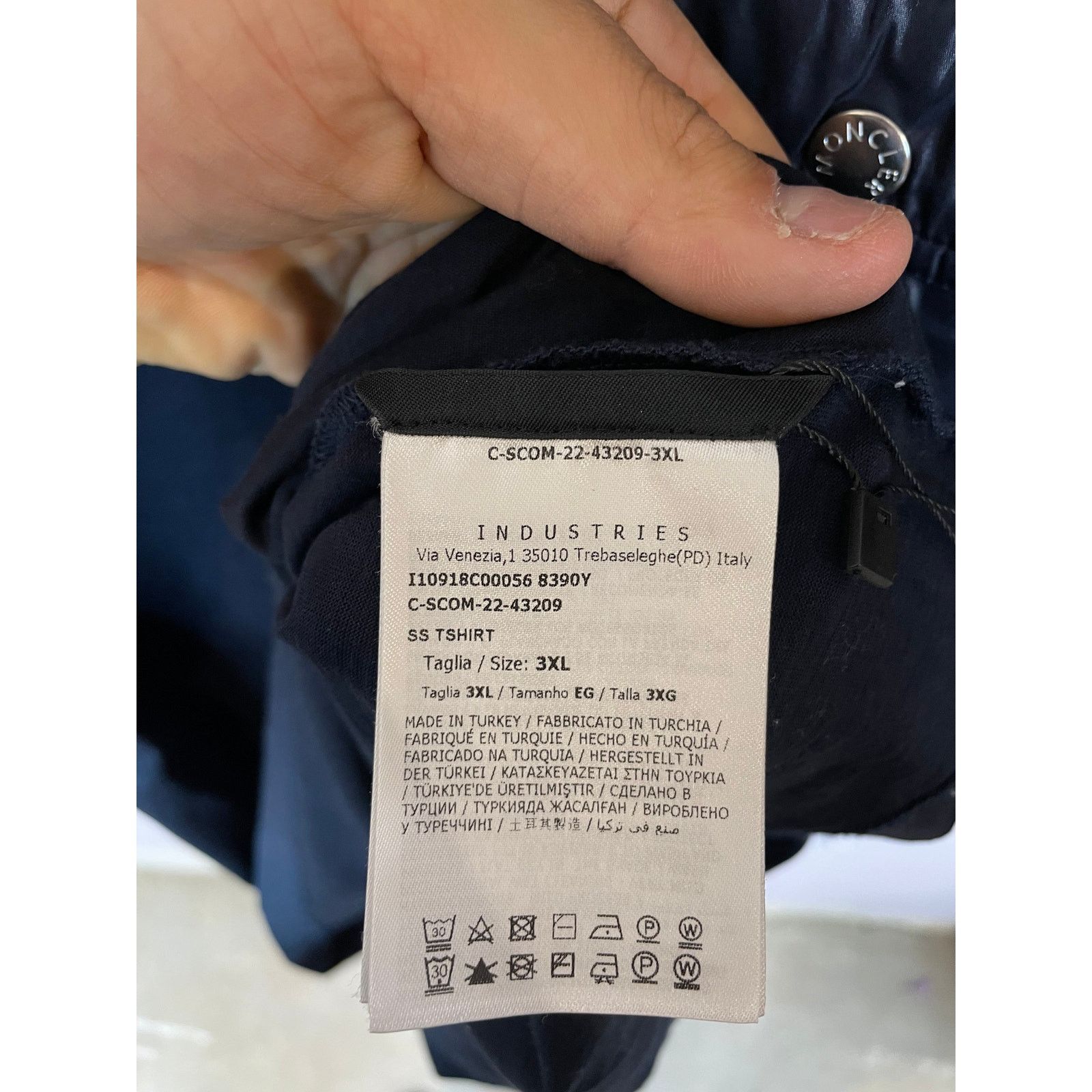 Moncler Moncler Navy Pocket Tee Used XXXL Size US XXL / EU 58 / 5 - 8 Thumbnail