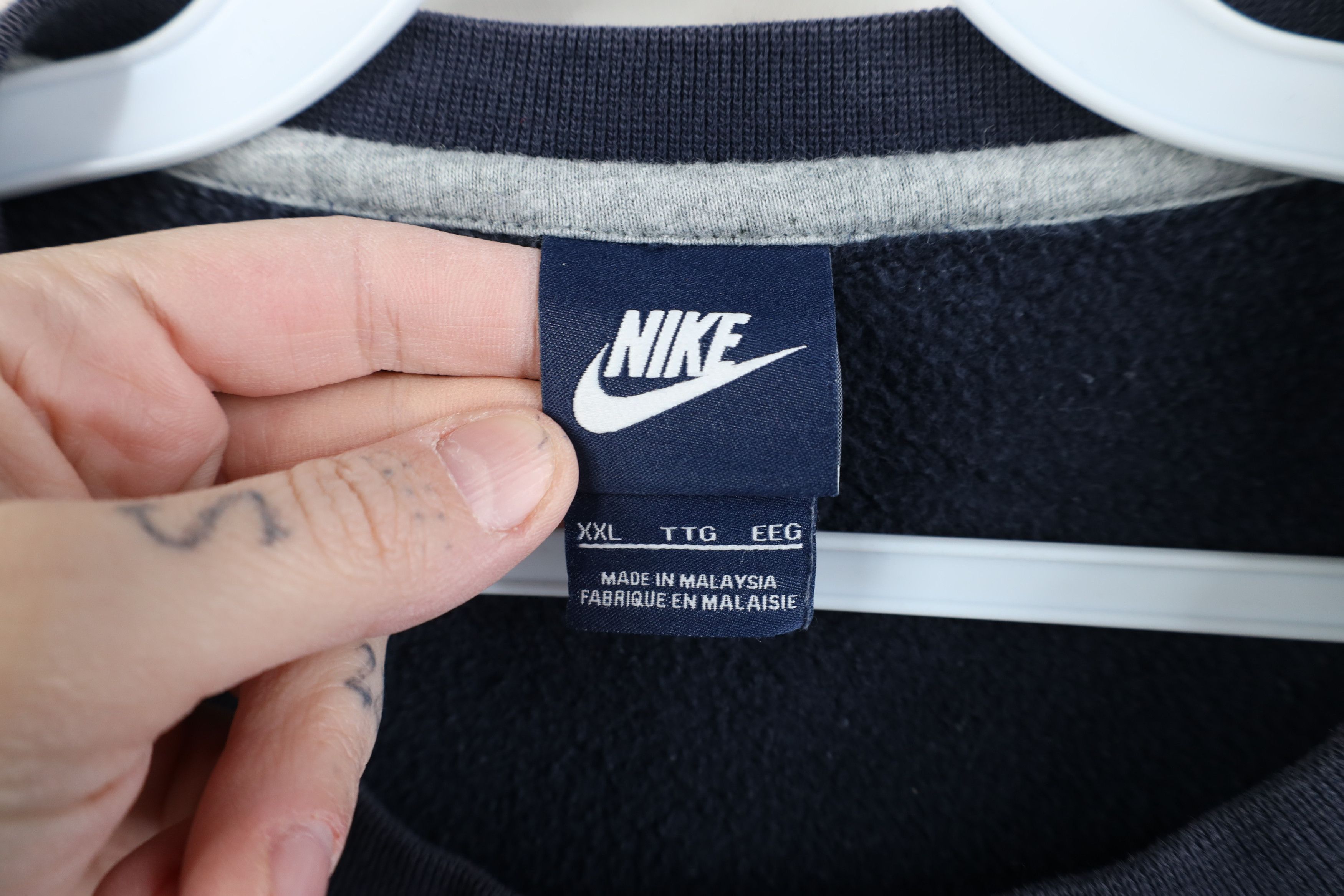 Nike Vintage Y2K Nike Mini Swoosh Crewneck Sweatshirt Navy Blue Size US XXL / EU 58 / 5 - 7 Thumbnail
