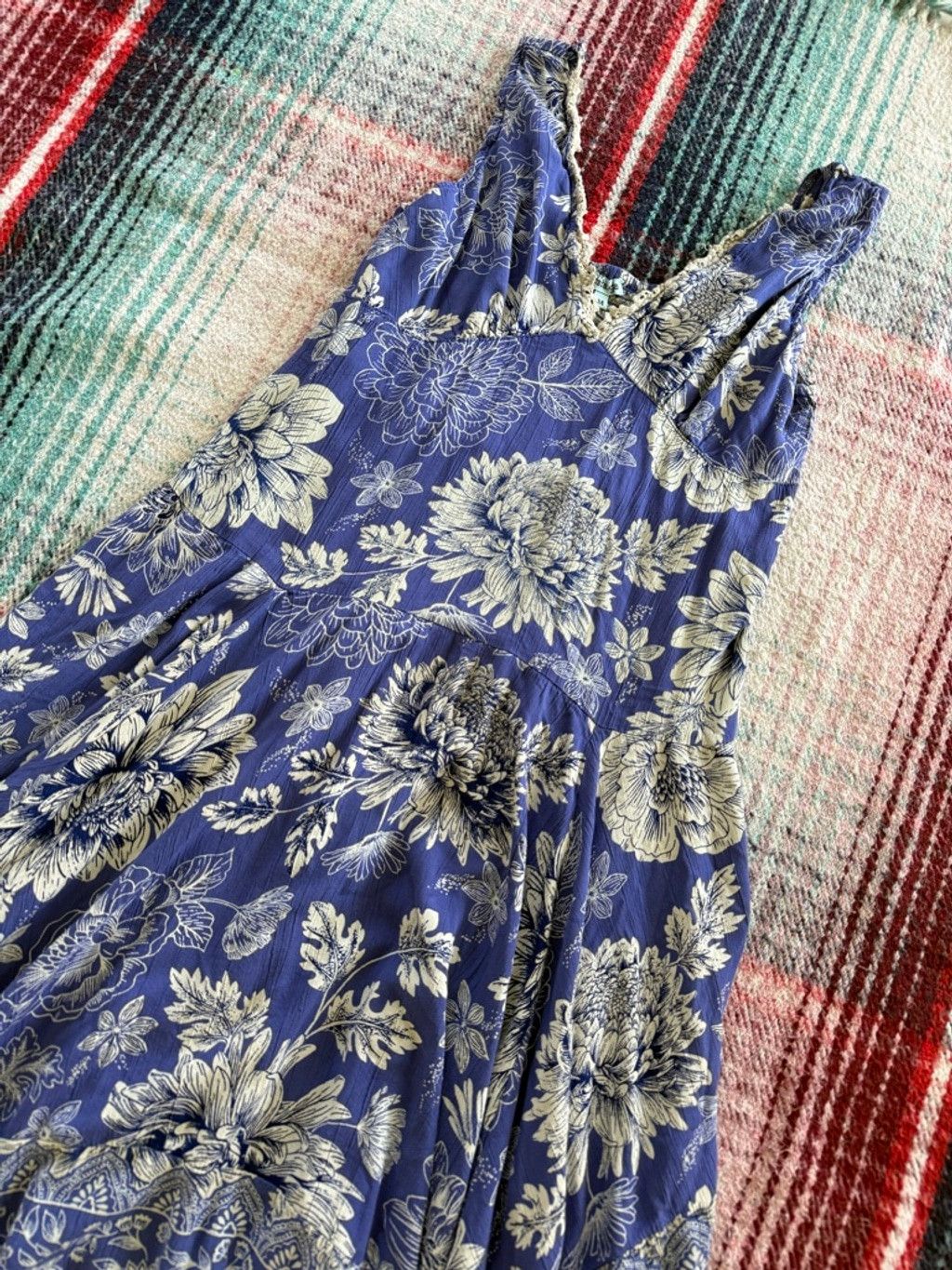 Vintage Women's Nostalgia Blue & White Floral Asymmetrical Rayon Wra Size M / US 6-8 / IT 42-44 - 2 Thumbnail