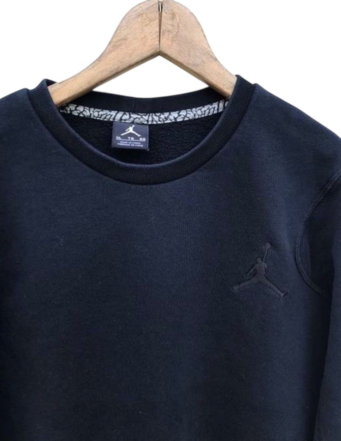 Jordan Brand Air Jordan Plain Sweatshirt Streetwear Sweater Size US M / EU 48-50 / 2 - 1 Thumbnail