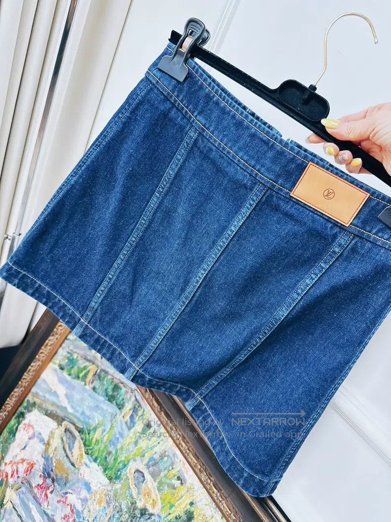 Louis Vuitton Louis Vuitton Blue patchwork two-pocket denim skirt Size 35" - 3 Thumbnail