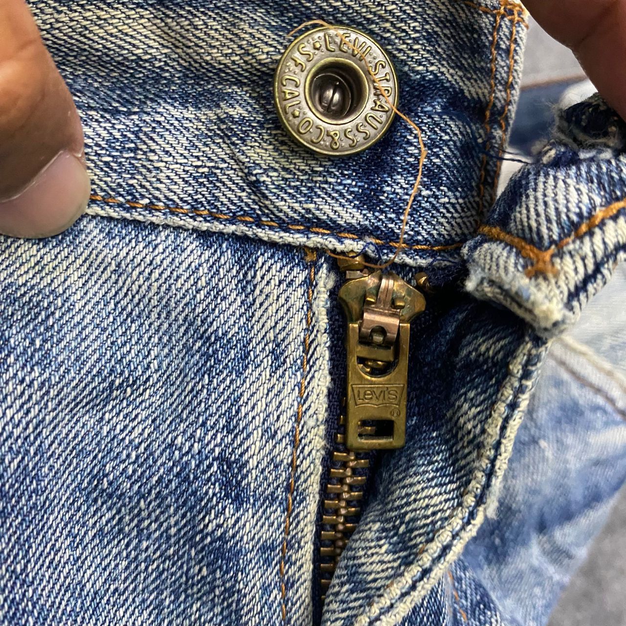 Levi's Vintage 90s Levis 502 Distressed denim Kurt Cobain Style Size US 32 / EU 48 - 13 Thumbnail