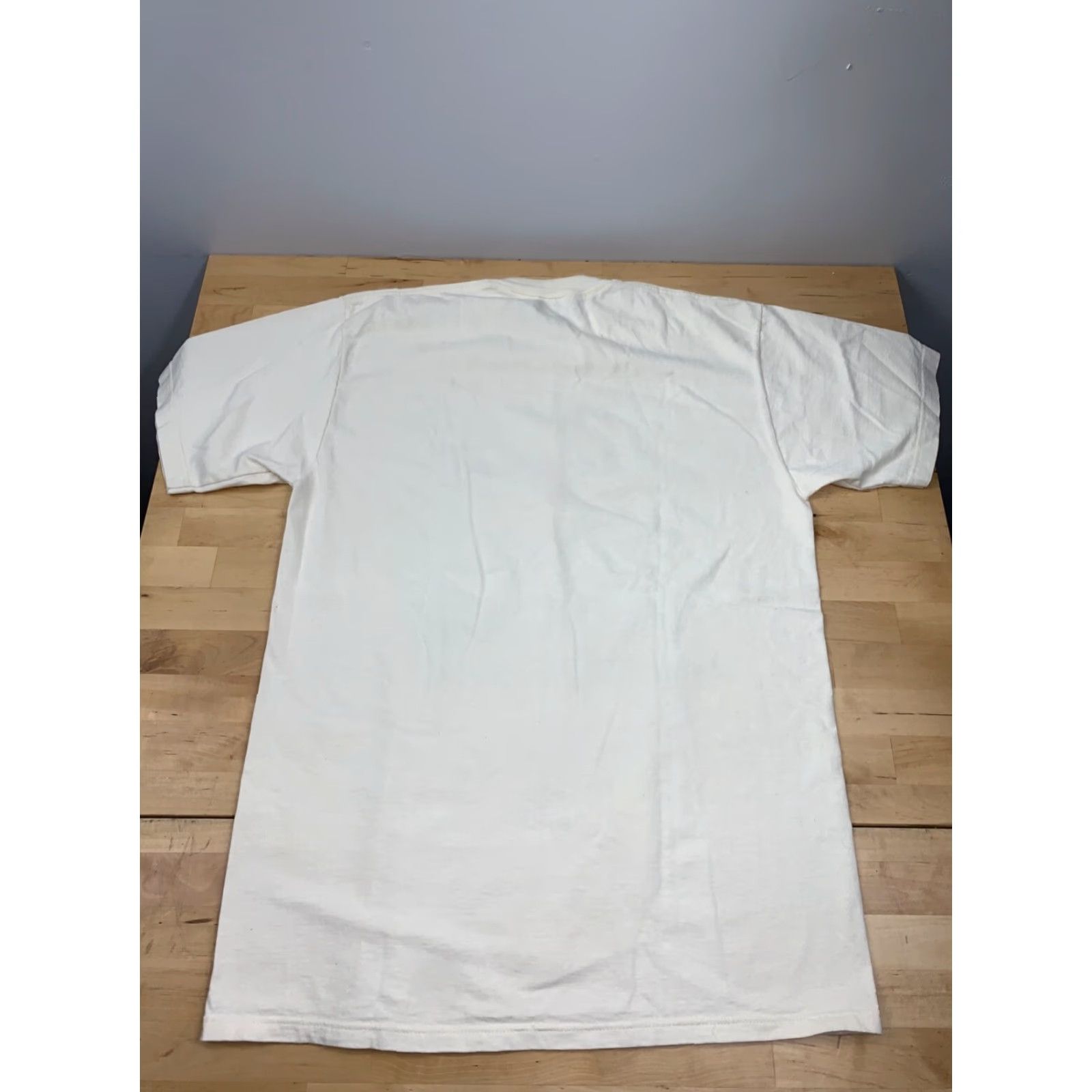 Jerzees VINTAGE Galveston Island T Shirt L White Embroidered Fish 4828 Mens Size US L / EU 52-54 / 3 - 3 Thumbnail