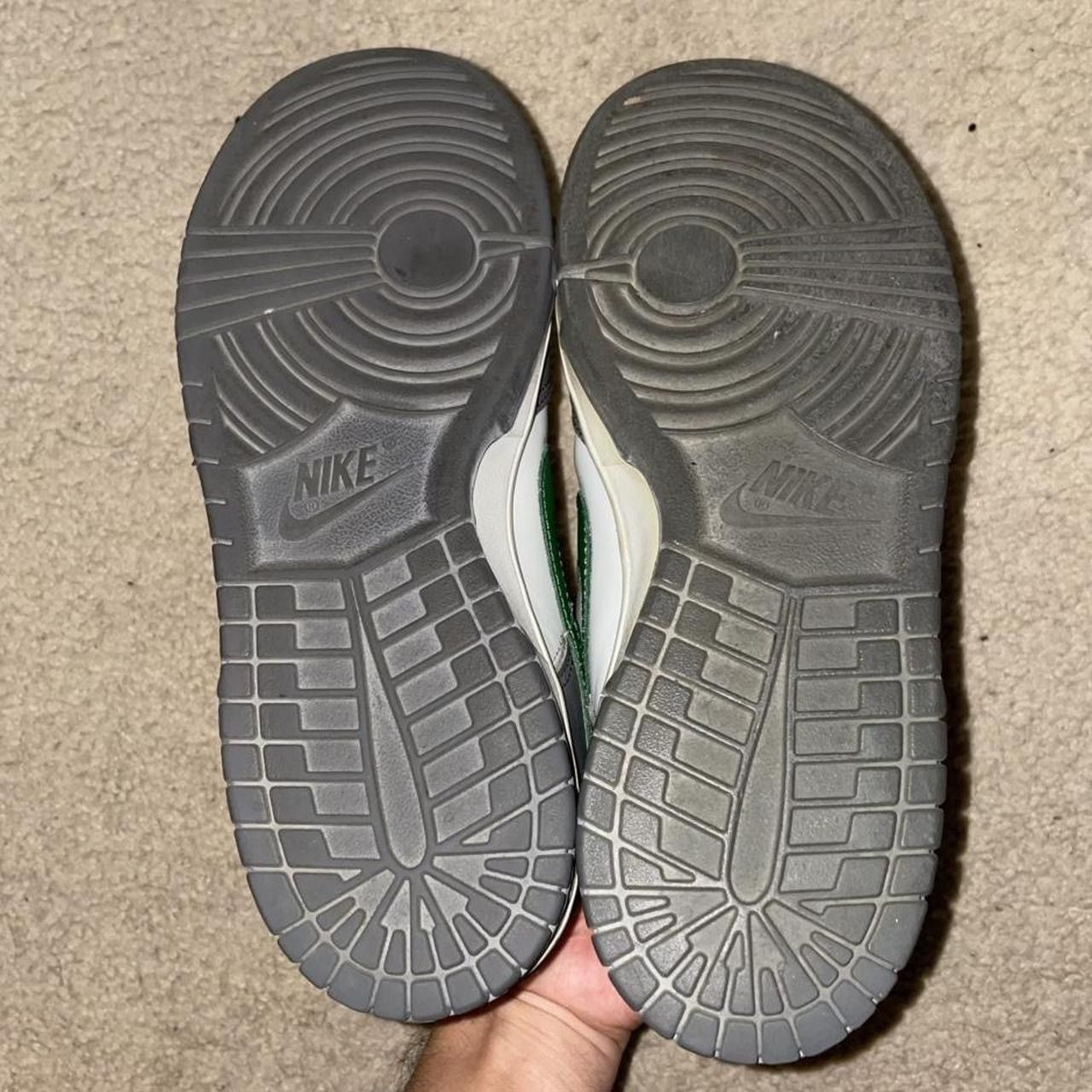 Nike Nike vintage 2003 grey green dunk shoe Size US 7.5 / EU 40-41 - 4 Thumbnail