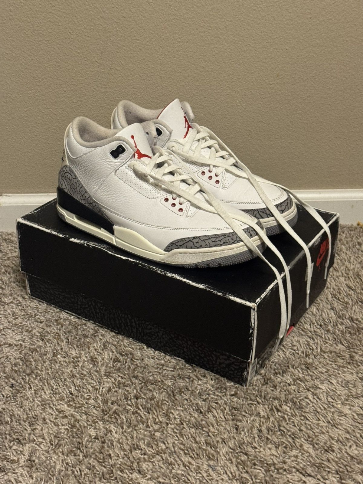 Jordan Brand Air Jordan 3 Retro Reimagined White Cement Size US 10.5 / EU 43-44 - 1 Thumbnail