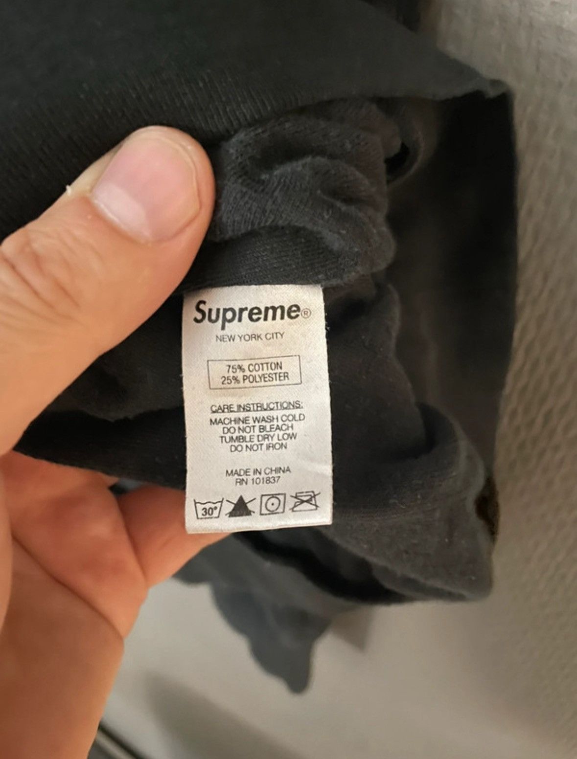 Supreme SS17 Supreme Logo Stripe Terry Crewneck Size US L / EU 52-54 / 3 - 4 Thumbnail