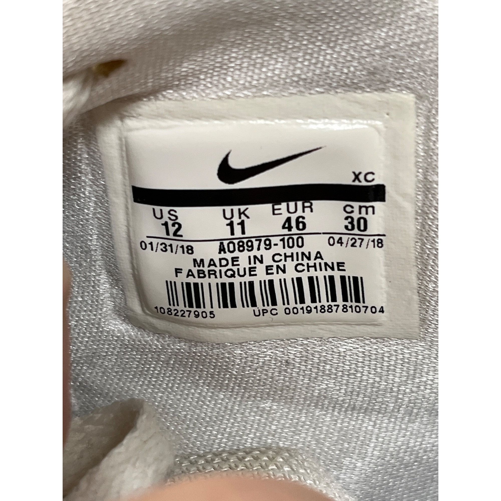 Nike Nike Kyrie 4 mens low white black gum sneakers shoes sz 12 S Size US 12 / EU 45 - 6 Thumbnail