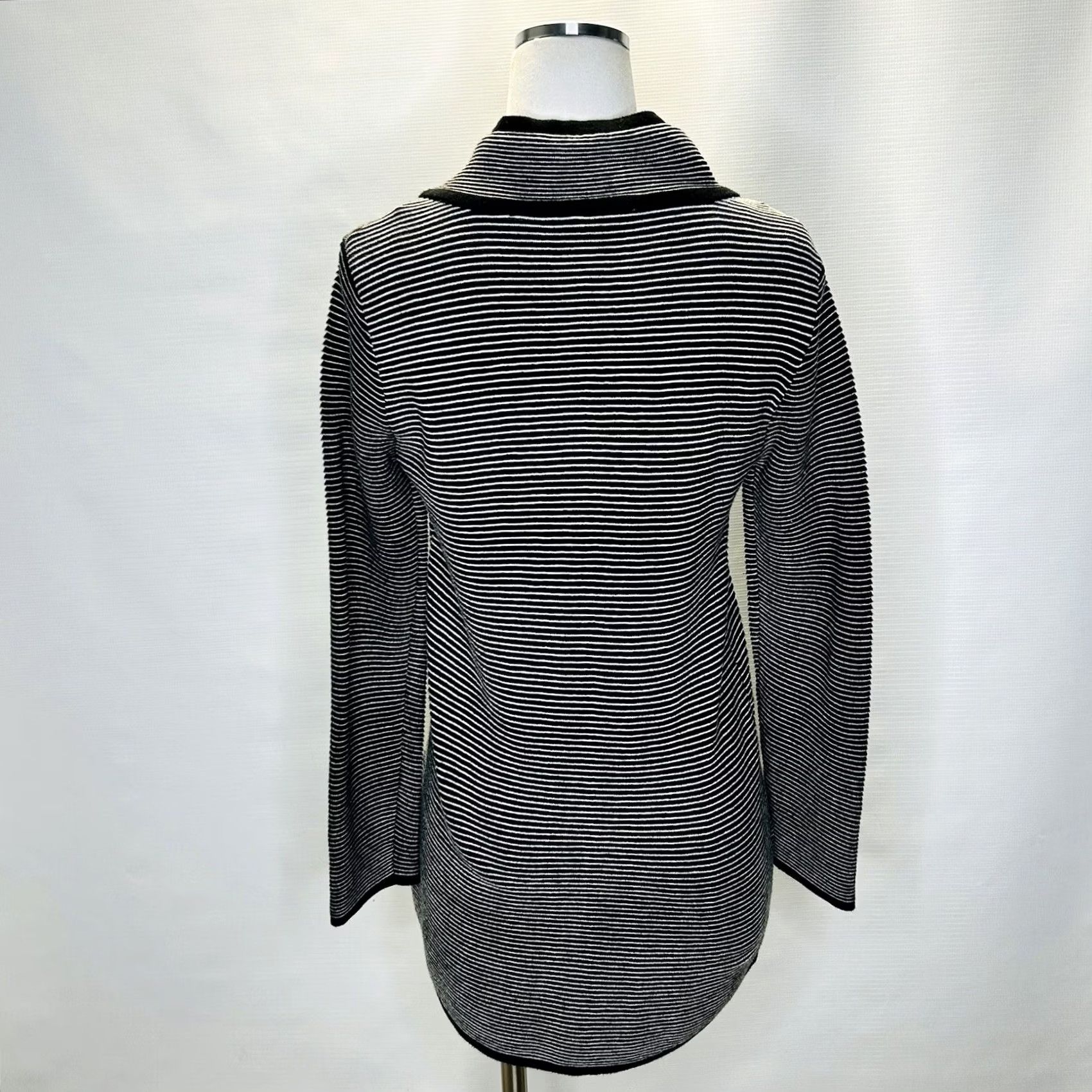 Soft Surroundings VINTAGE? No. Soft Surroundings Black Full Zip Cardigan Knit Stripe XS Women Sweater Size XS / US 0-2 / IT 36-38 - 3 Thumbnail