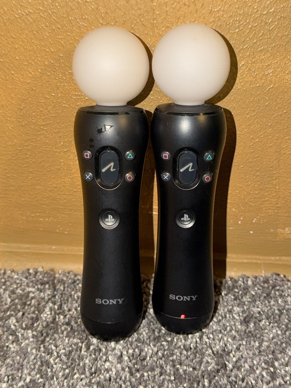 Sony Sony PlayStation 4 VR Move Video Game Console Controllers Size ONE SIZE - 1 Thumbnail