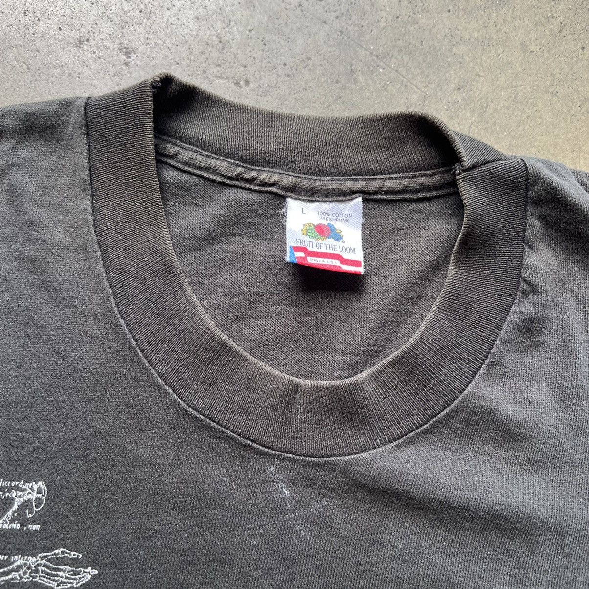 Fruit Of The Loom VTG ‘90s Andreas Vesalius Man Anatomy Art Tee Shirt Size US L / EU 52-54 / 3 - 5 Thumbnail