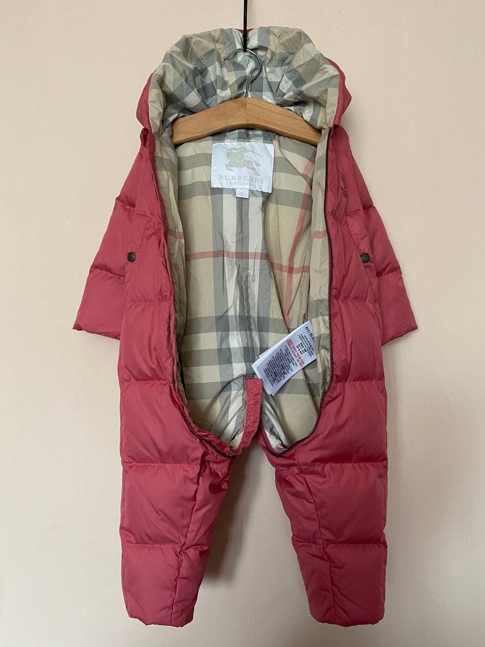 Burberry Burberry Baby Skylar Down Puffer Snowsuit Peony Rose 9M Size XXS / US 00 / IT 34 - 10 Thumbnail