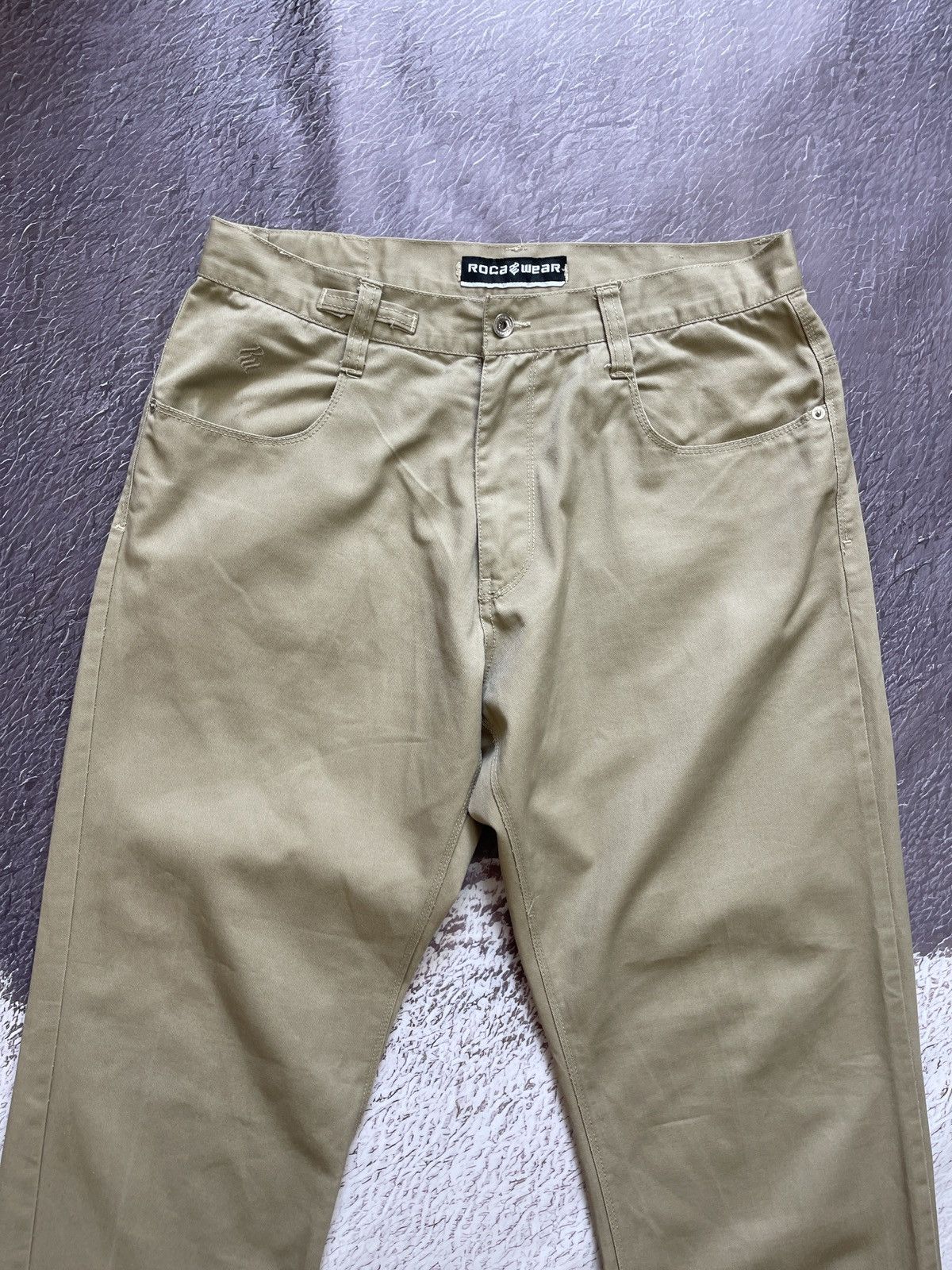 Rocawear Rocawear vintage beige chinos casual pants hype Size US 36 / EU 52 - 6 Thumbnail