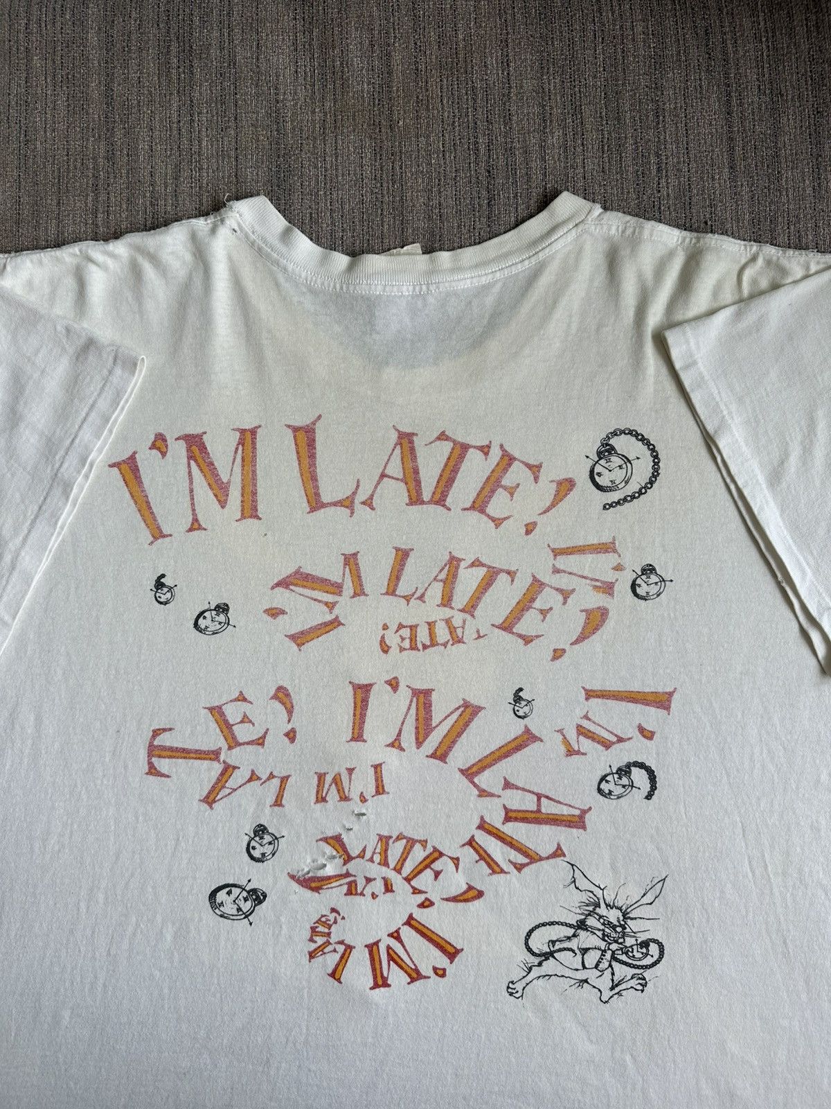 Vintage Vintage 90’s Alice in Wonderland White Rabbit I’m Late! USA Size US XXL / EU 58 / 5 - 2 Thumbnail
