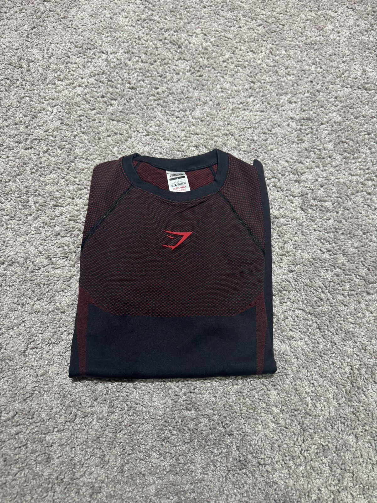 Gymshark Onyx V5 Carmine Red Long-sleeve Compression Shirt Size US S / EU 44-46 / 1 - 4 Thumbnail